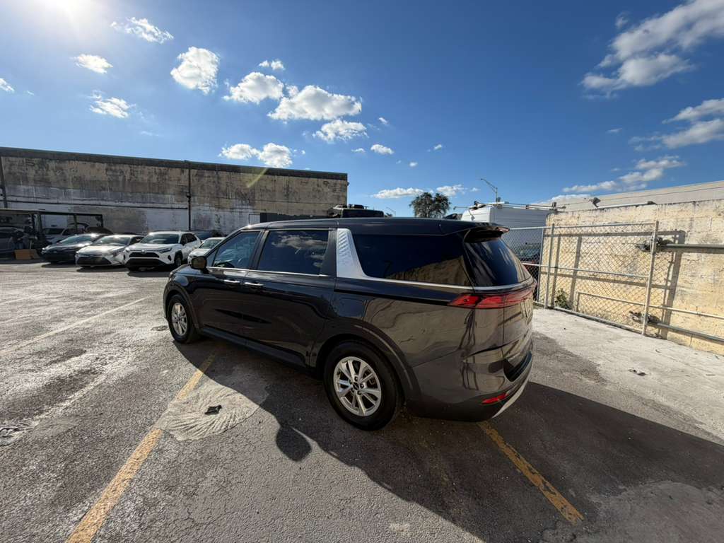 2024 Kia Carnival