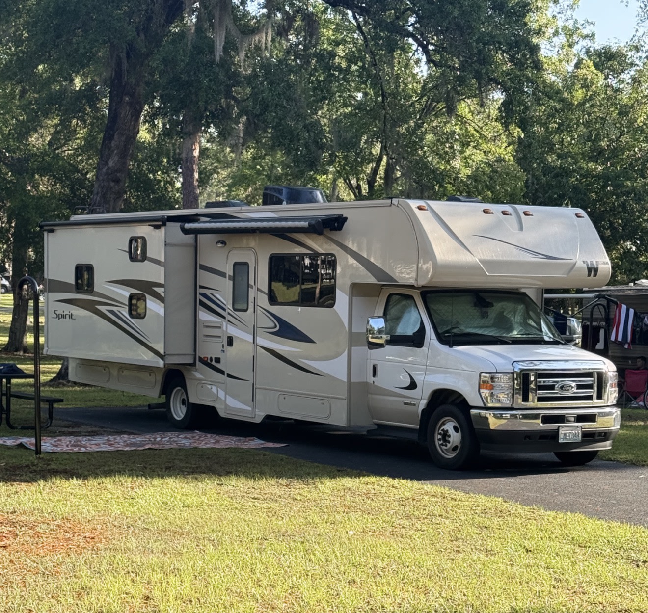 "YoYo" - Your Retreat on Wheels