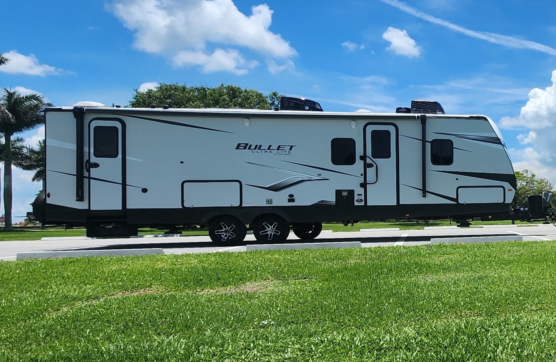 2022 Keystone Bullet Ultra Lite 290 BHS