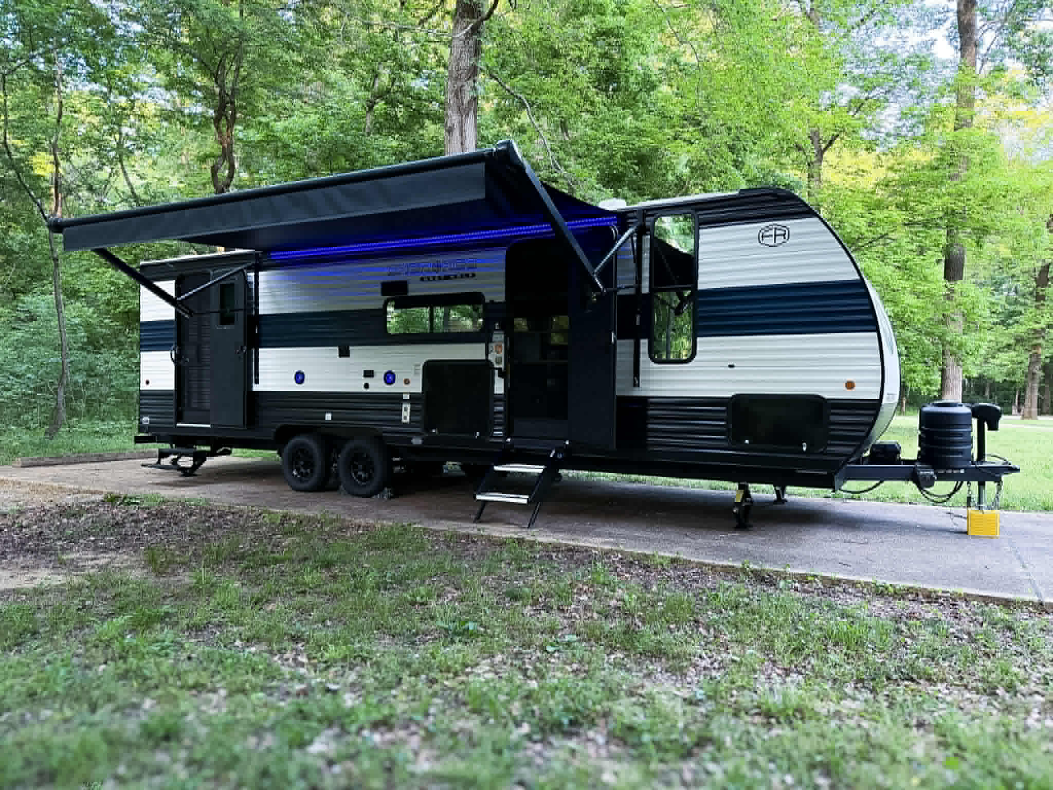 Family Bunkhouse - Forest River Cherokee Grey Wolf 26DBH (Delivery Only)