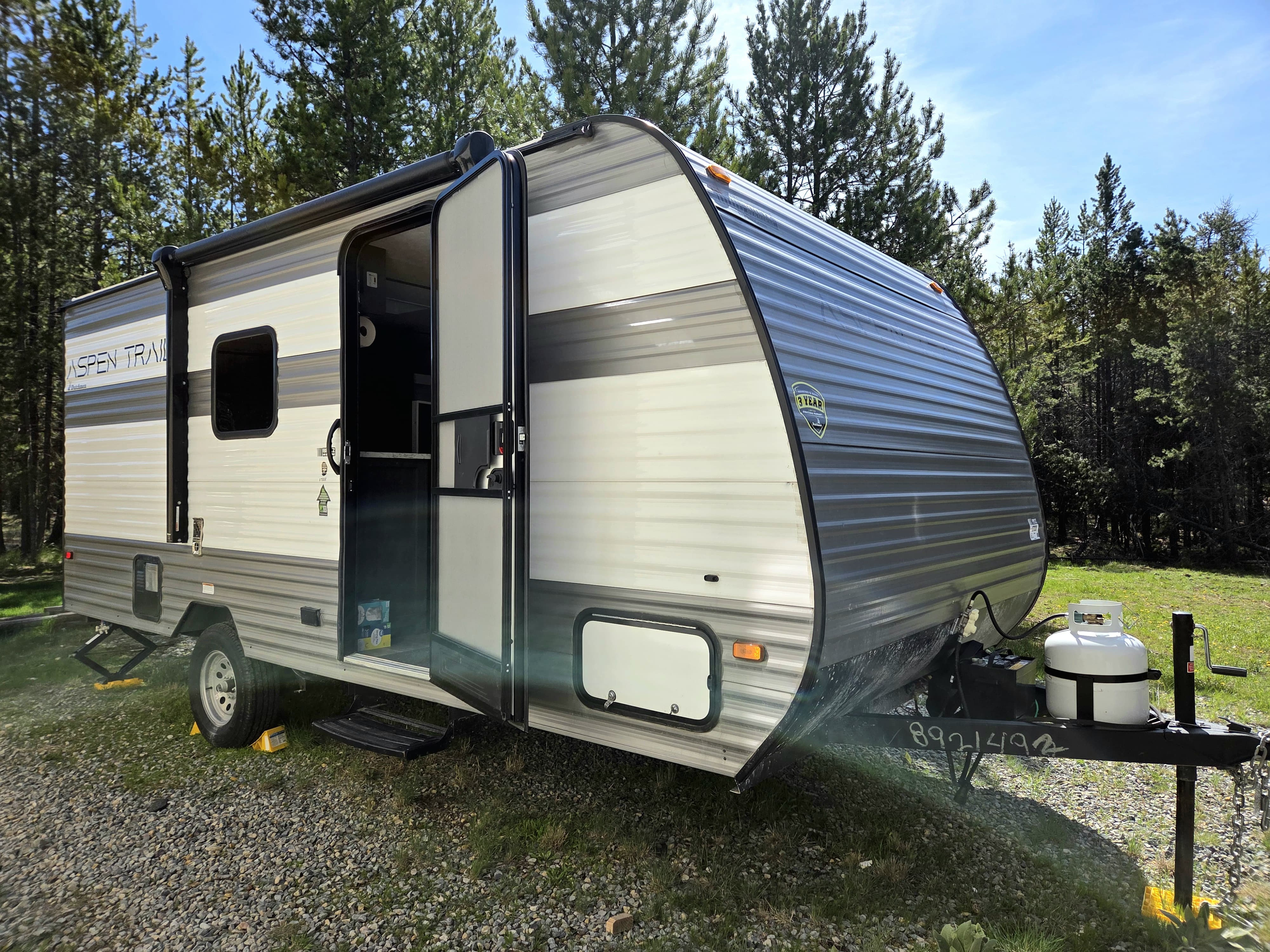 The Montana Adventure Pod | Easy Tow Bunkhouse Camper