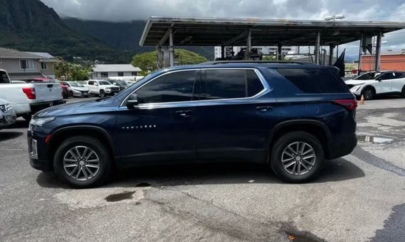 2023 Chevrolet Traverse LT Cloth