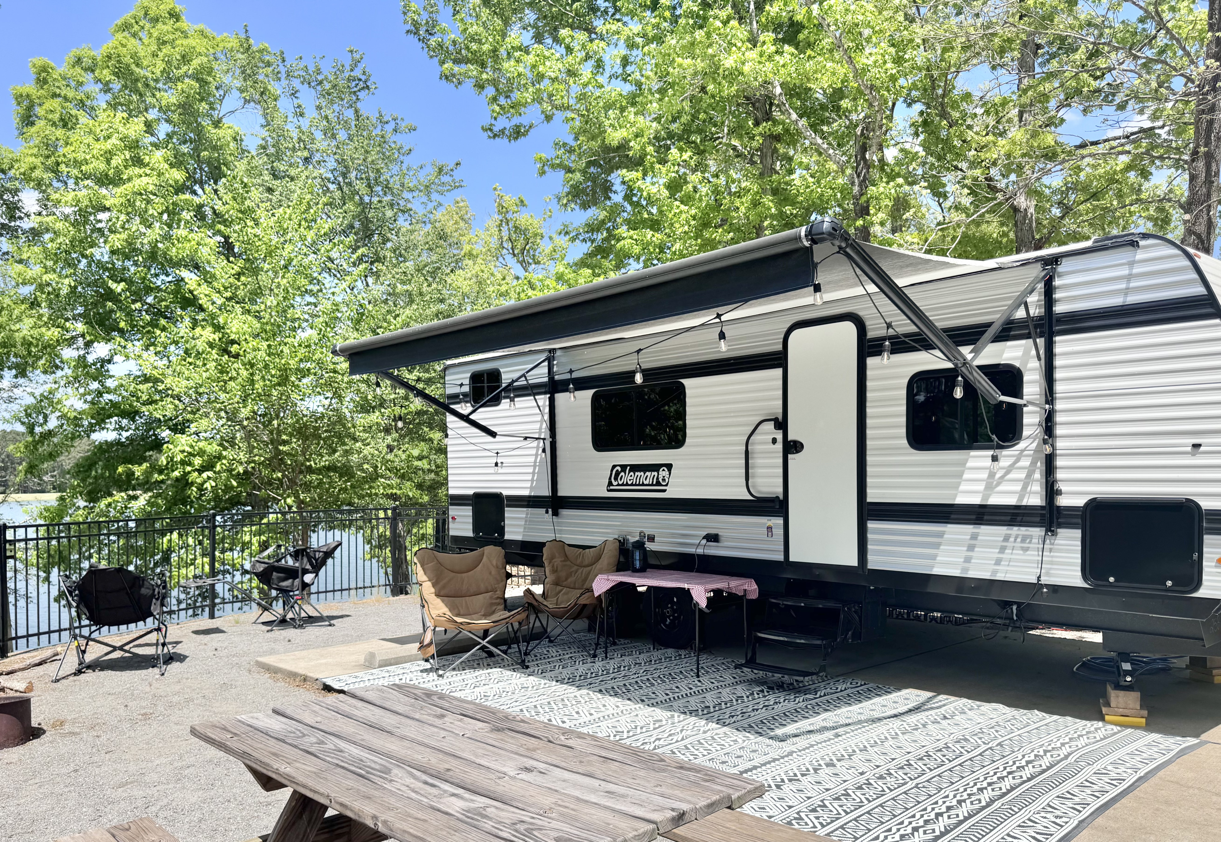 Stress-Free 2025 Camper - FREE Delivery & Setup - Private Queen Bed & Bunks
