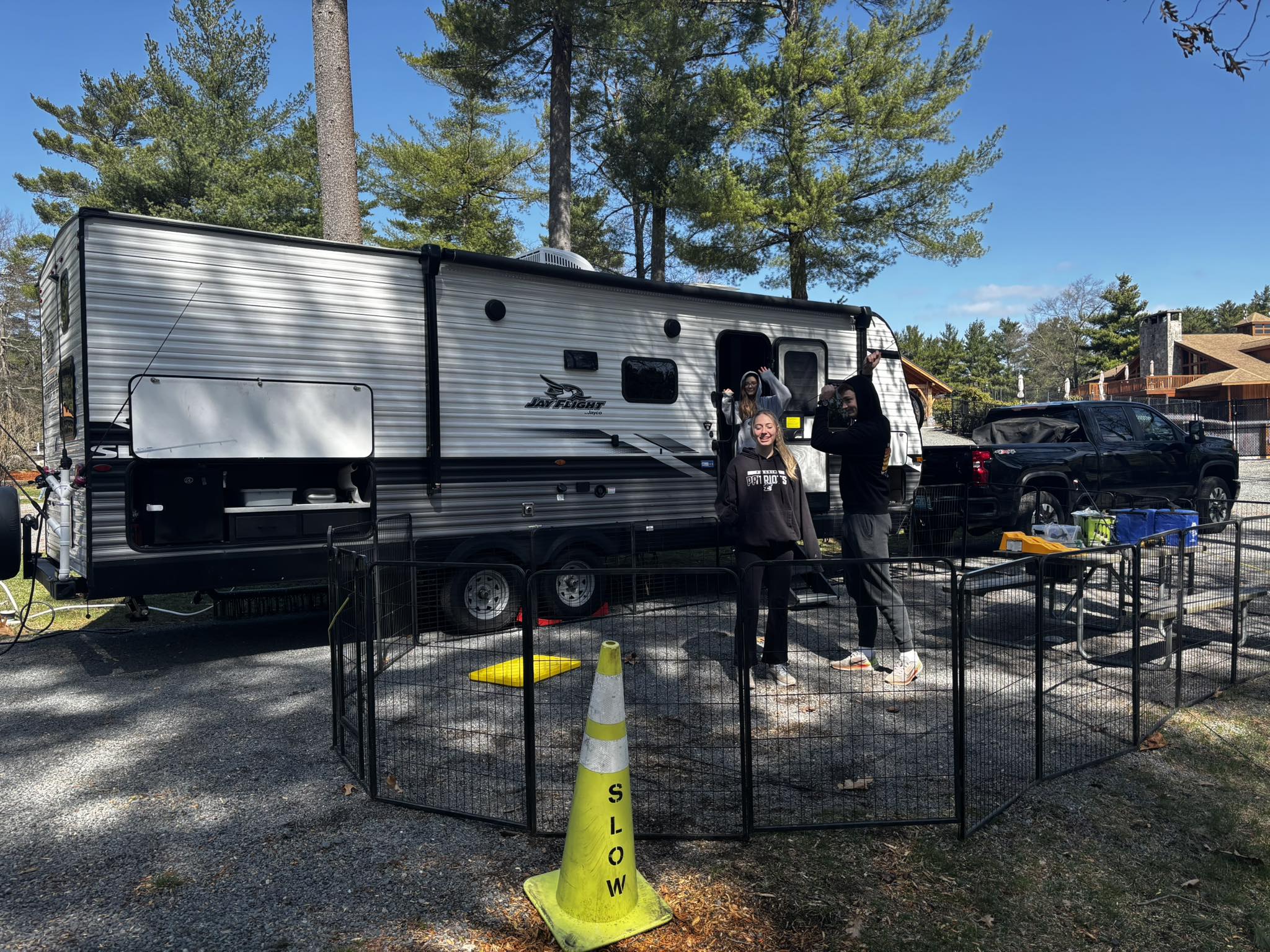 2022 Jayco Jay Flight Bunkhouse | 30’ Family Camper with Full Amenities