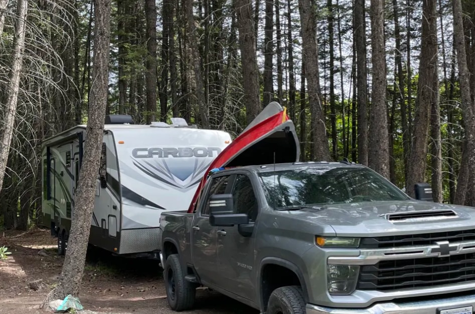 Sicamous Carbon 33 Toy Hauler