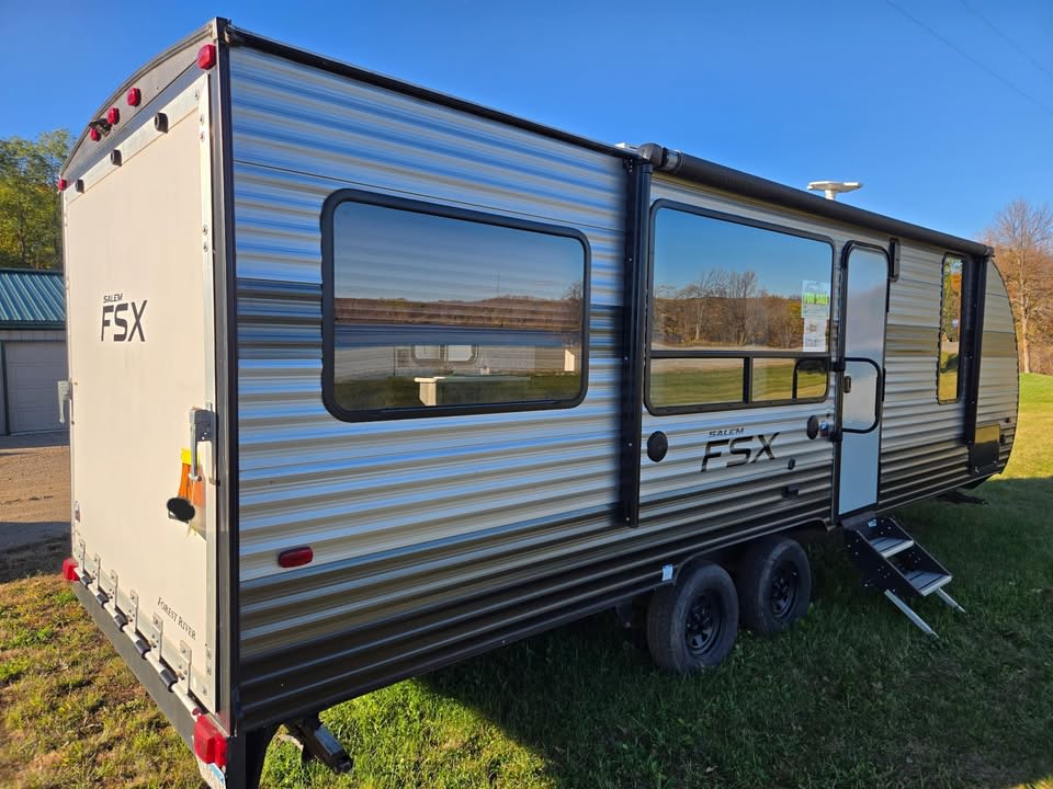 Adventure‑Ready 2019 Forest River Salem Toy Hauler