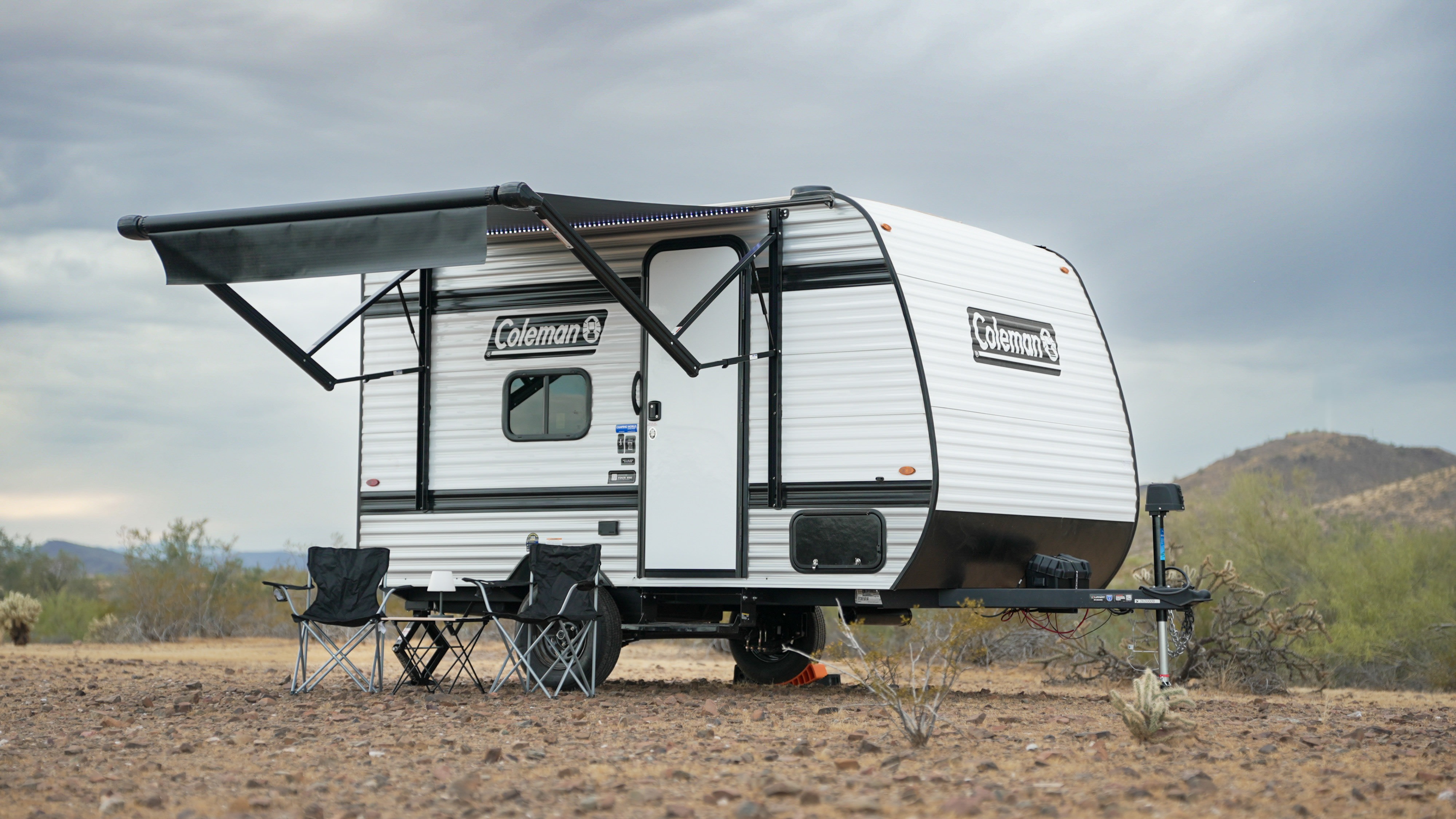 Bunkhouse w/ Queen, Sleeps 4, Solar + Inverter