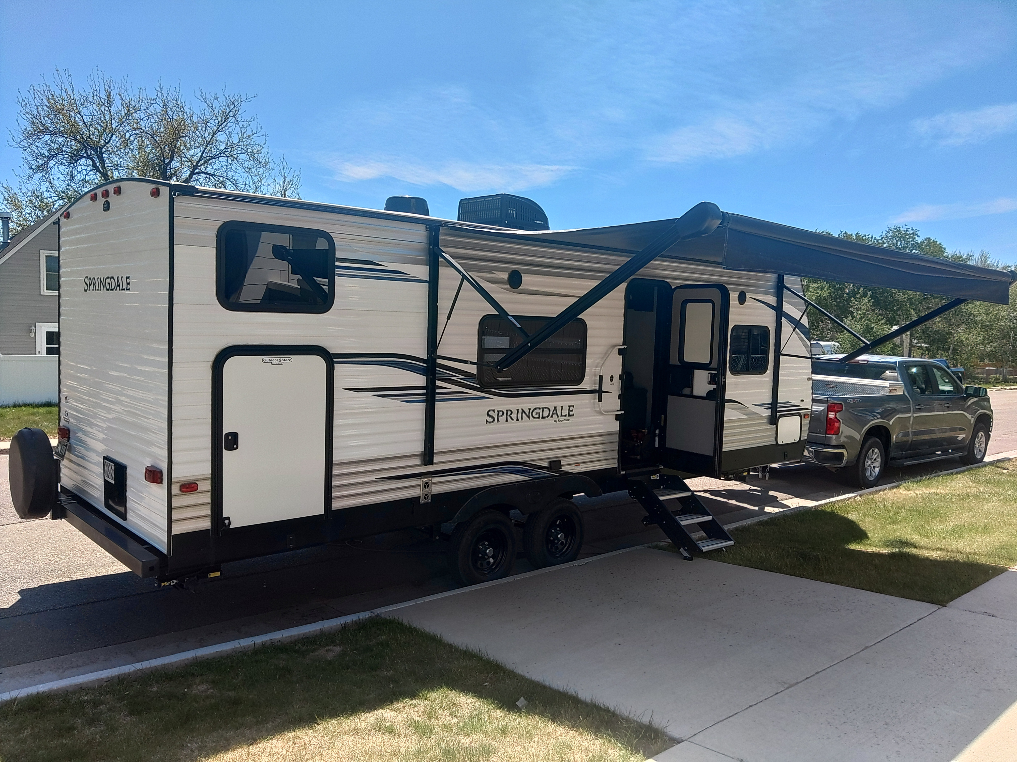 20 Springdale with private Queen and Bunks