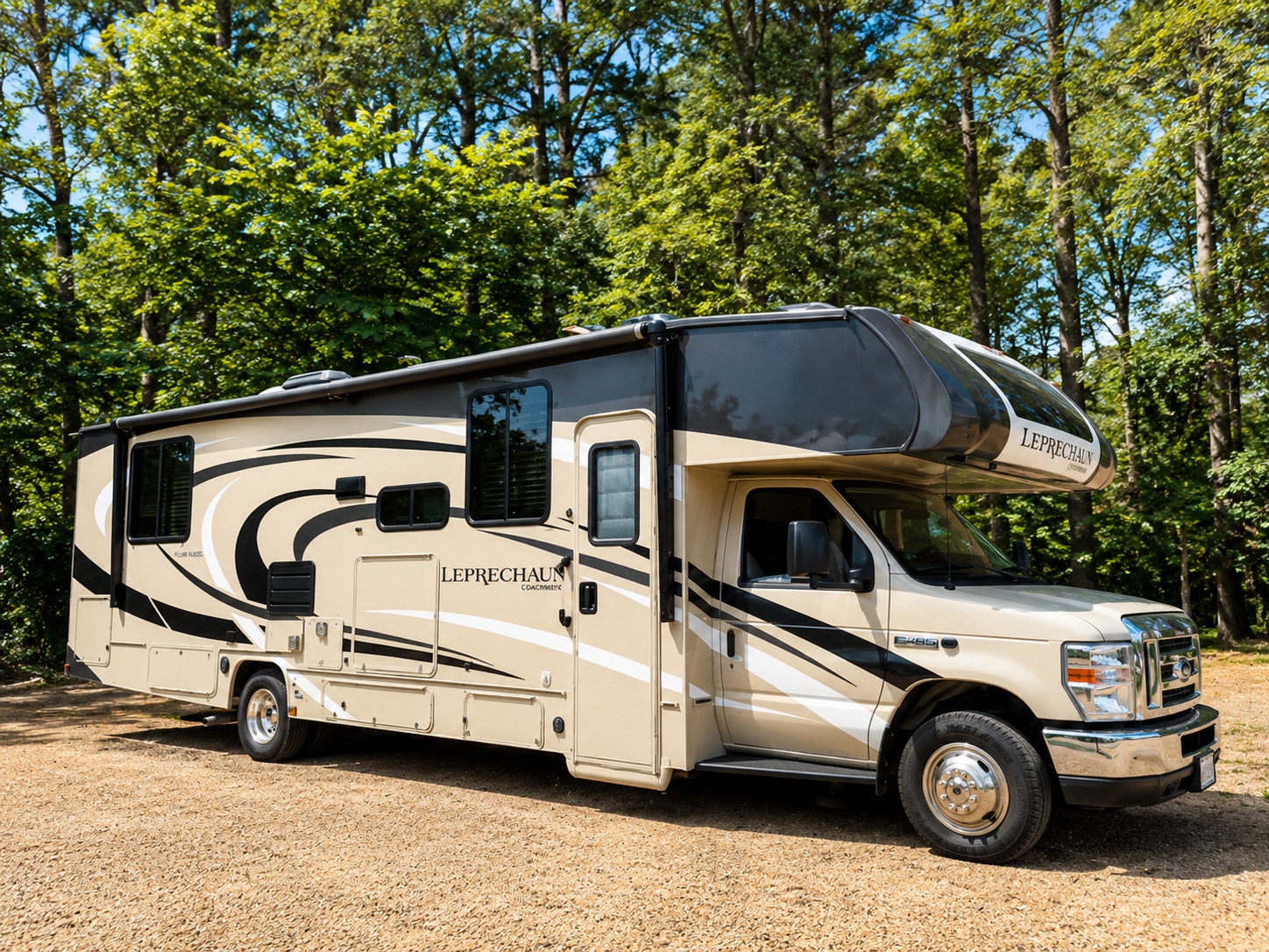 Hit the road in style and comfort!  2021 Coachmen Leprechaun!