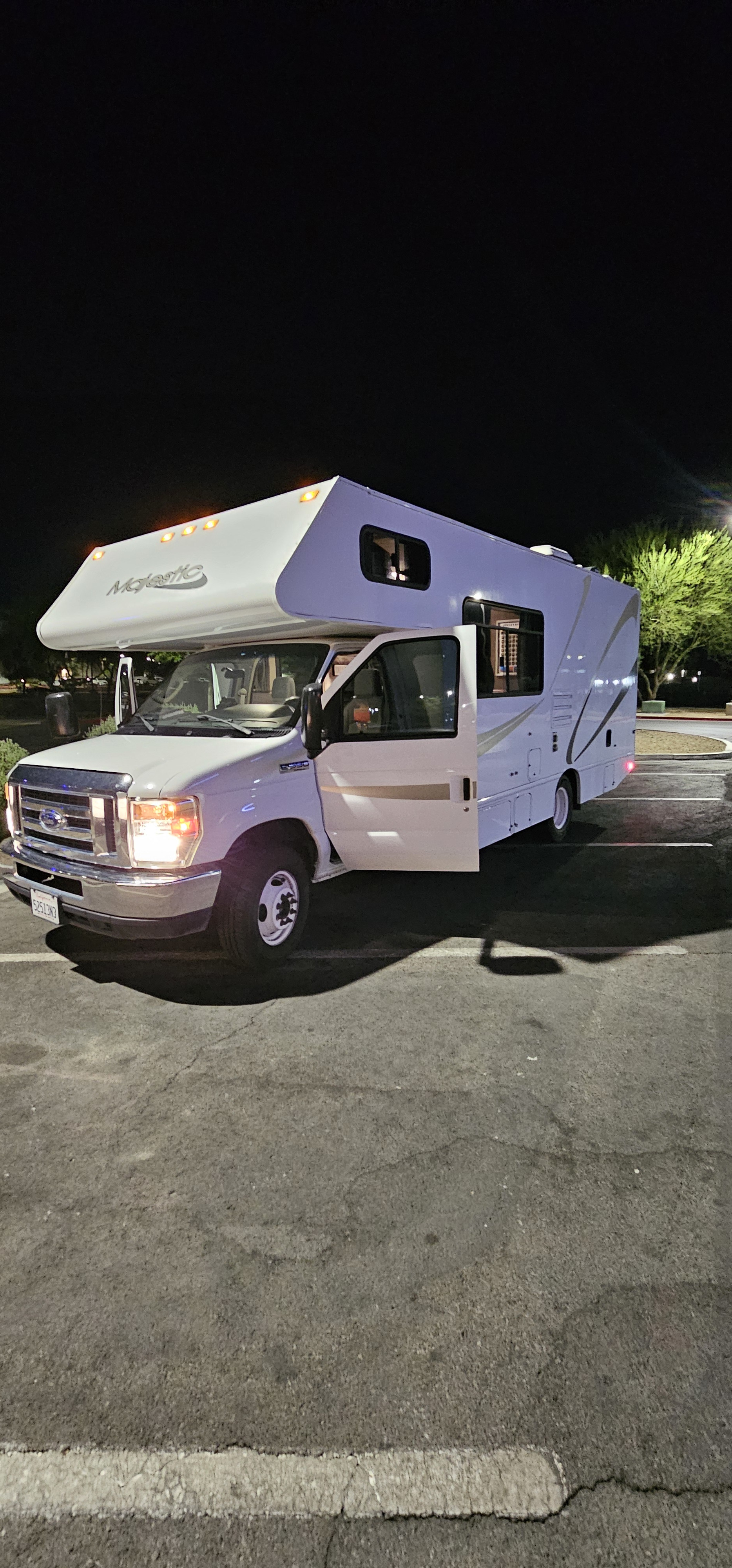 2017 THOR MAJESTIC 23A -L1- UNLIMITED MILEAGE
