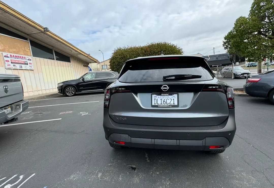2025 Nissan Kicks