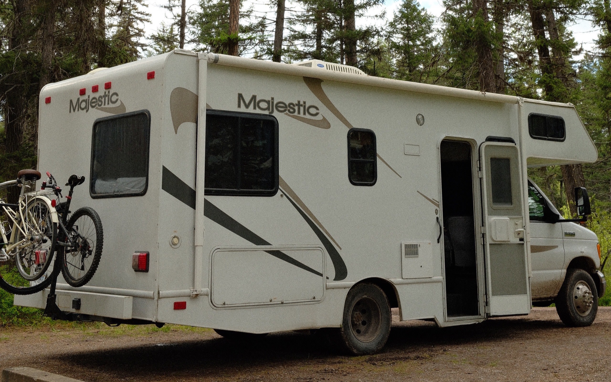 Vintage Adventure RV | Eco-Friendly & Premium Essentials