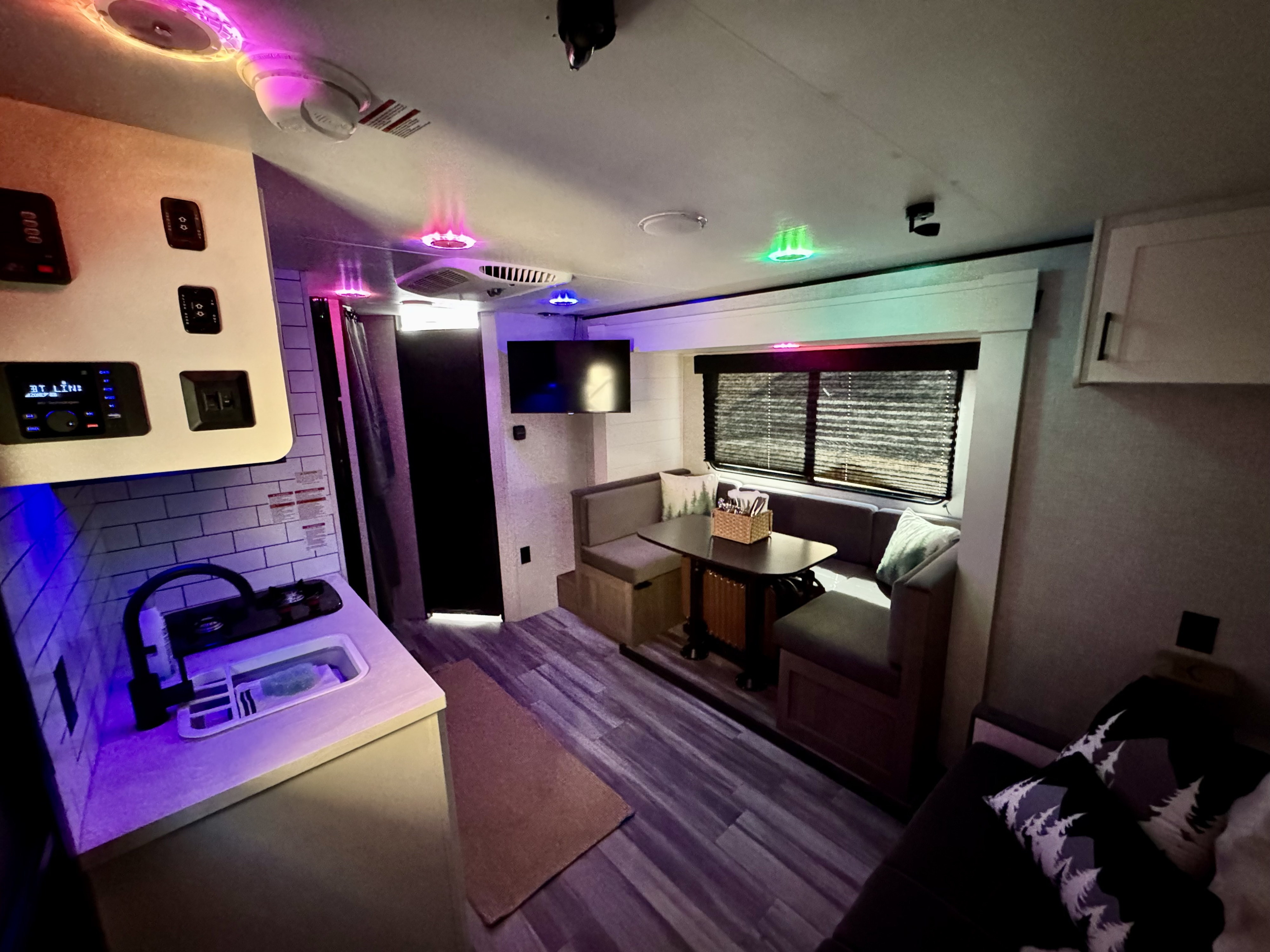 2025 Jayco Flight 197 MBW Off-Road Travel Trailer - Sleeps 6