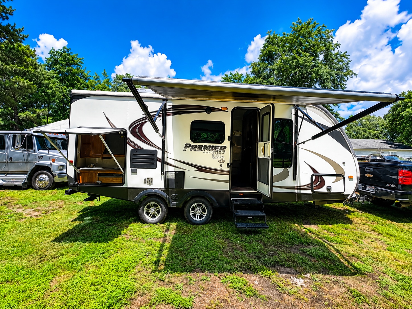 BULLET BLISS- COZY COUPLES & FAMILY GETAWAY