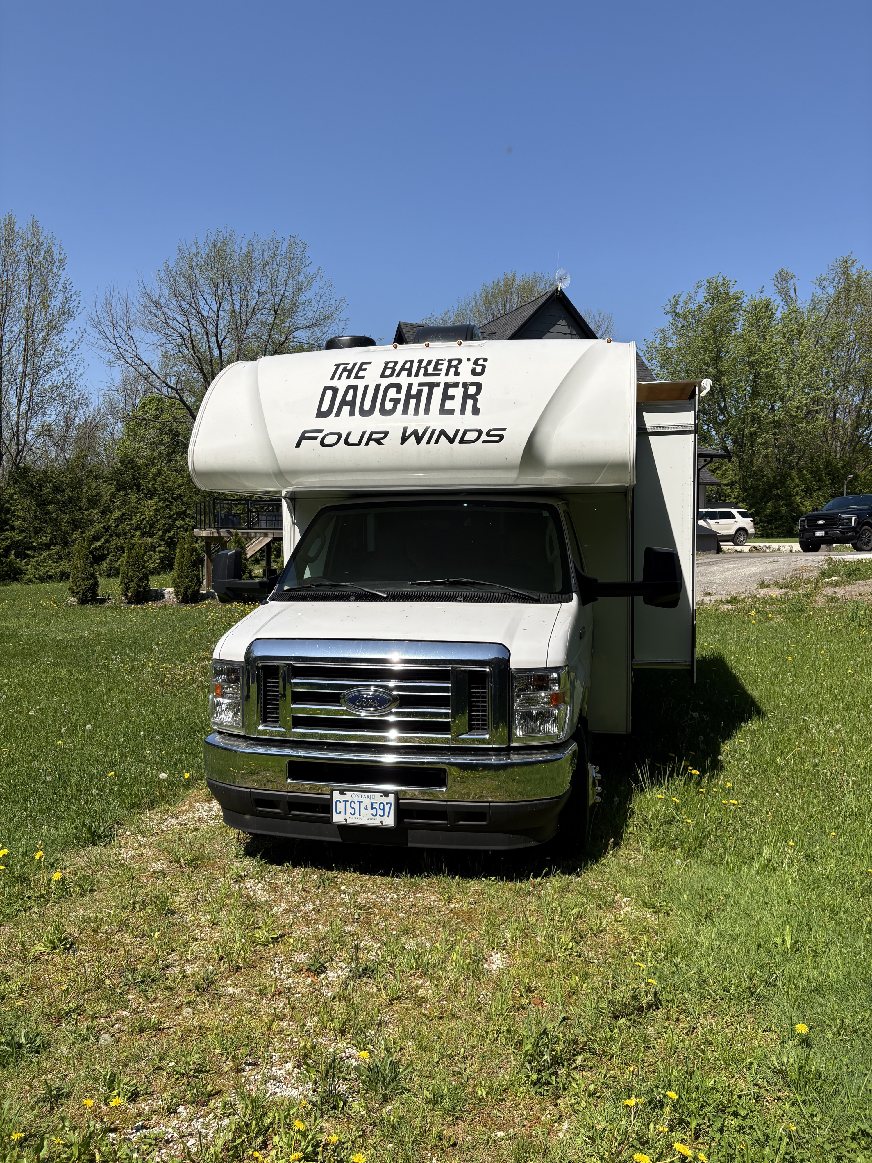 29 foot Thor four winds class C motor home