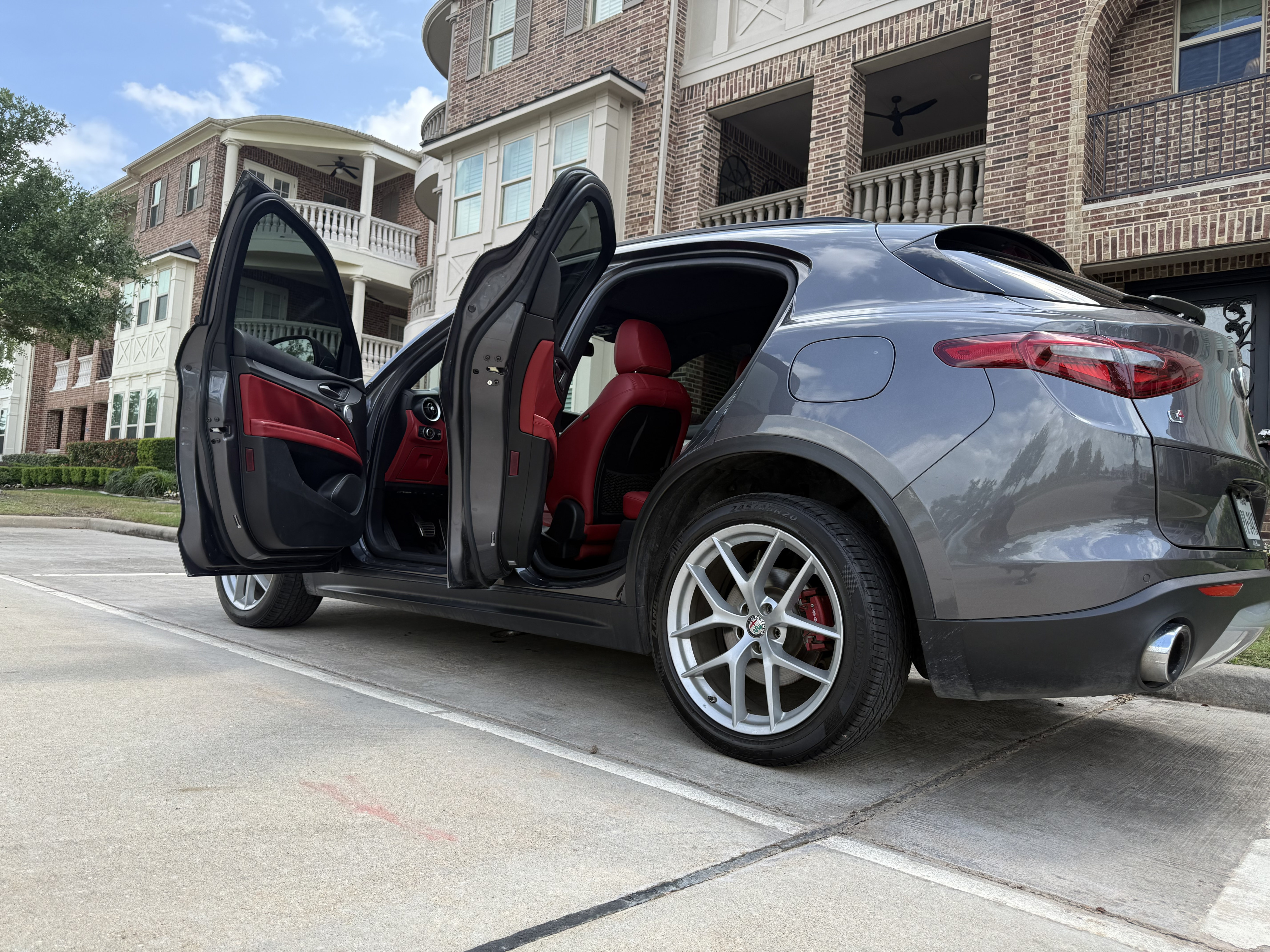 2018 Alfa Romeo  Stelvio