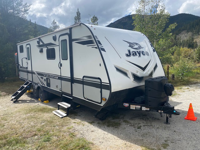JAYCO LUXURY CAMPING TRAILER