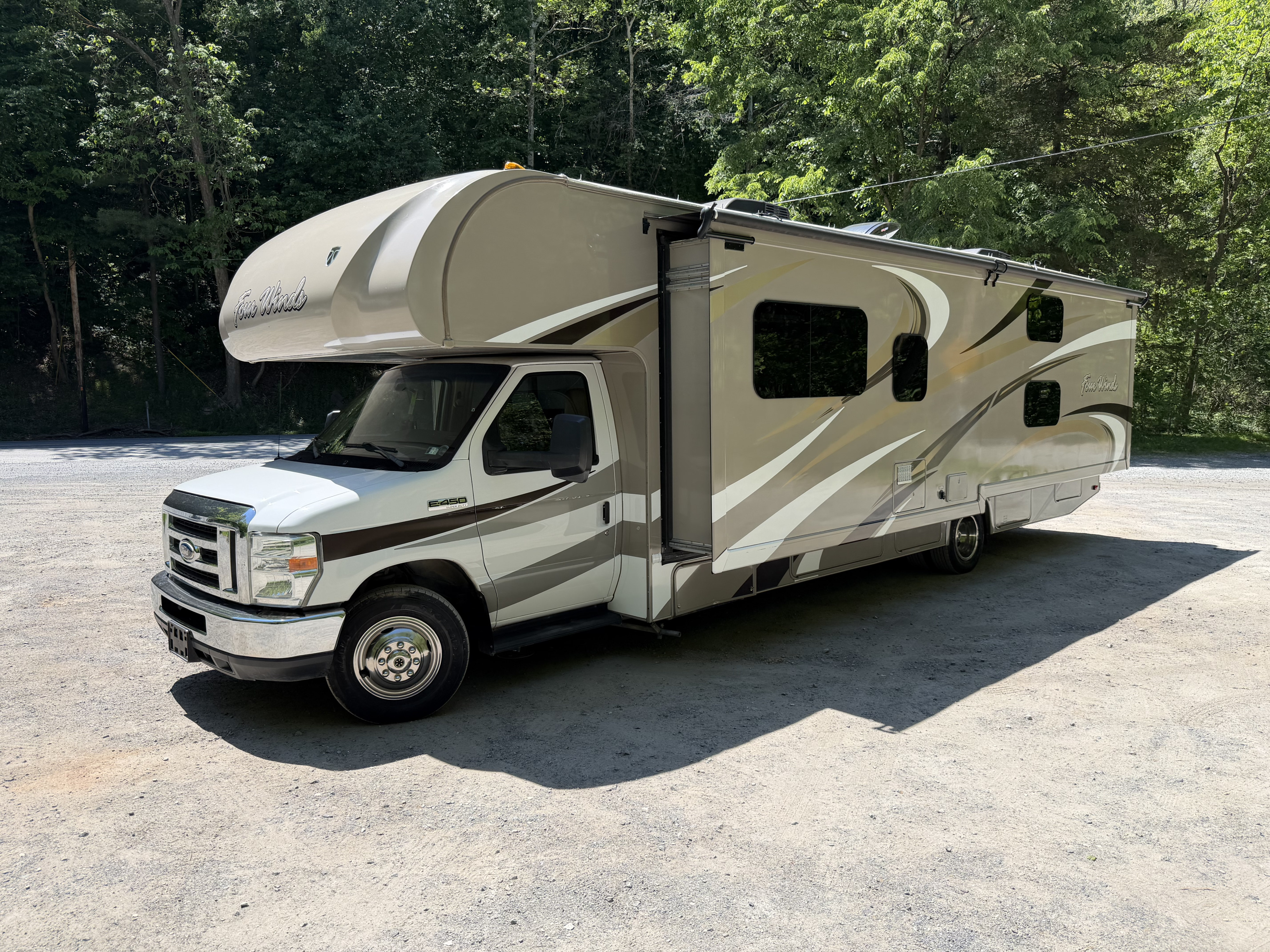 Thor Four Winds 31E – Ultimate Family & Off-Grid Adventure RV