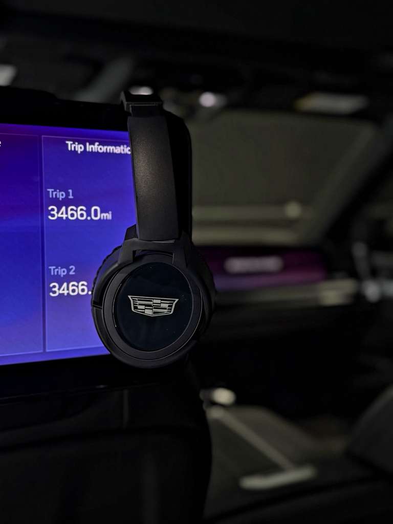 Cadillac Escalade ESV Black Sport Premium with TVs & WiFi