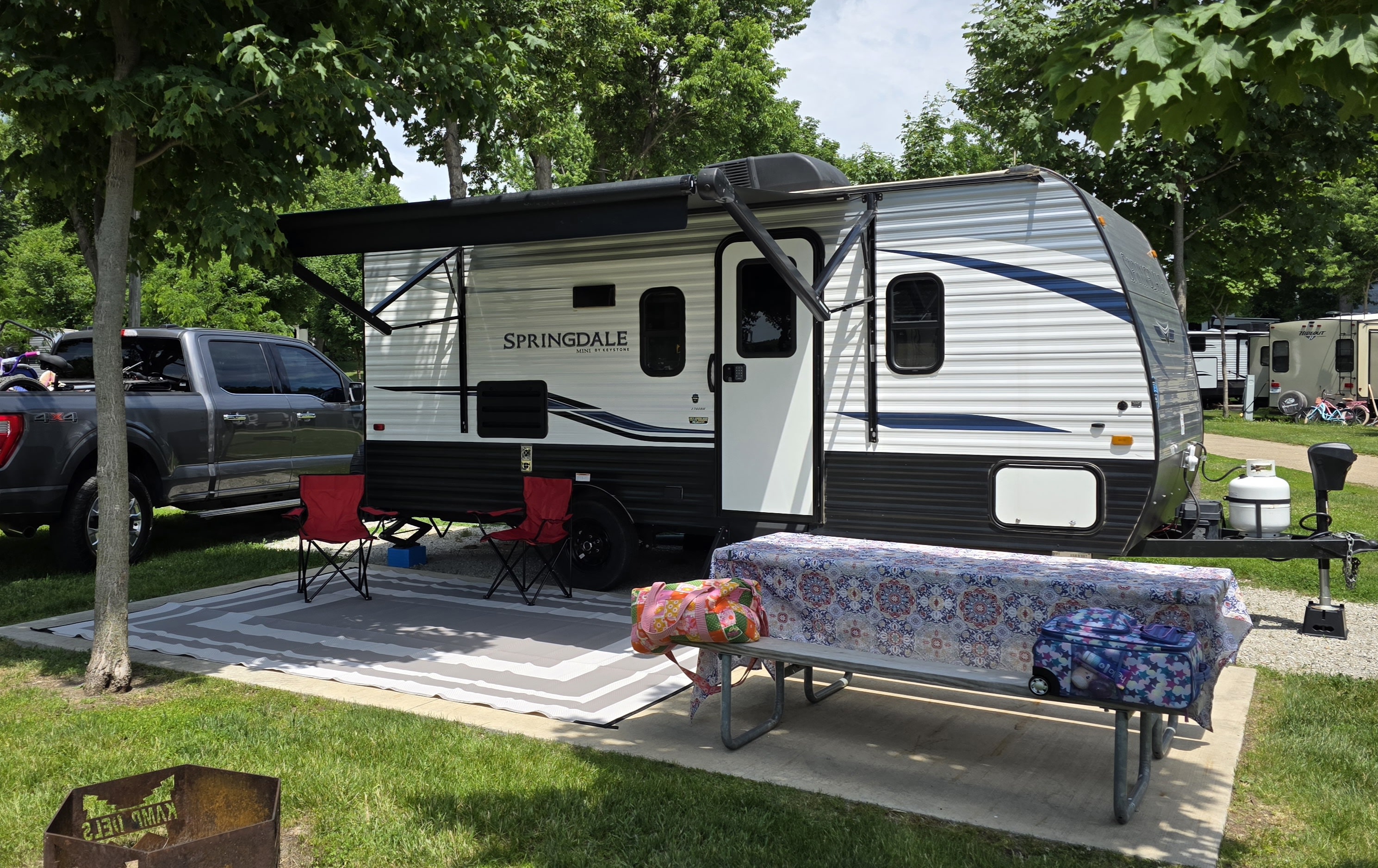 Cozy Bear Retreat (bunkhouse)