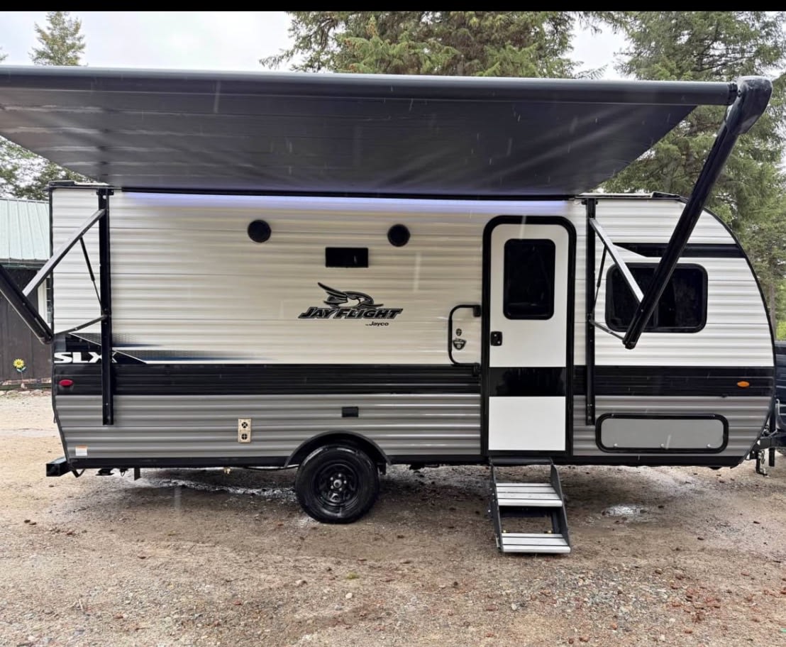 Jays Journey in the Flathead. Family bunk house lightweight trailer