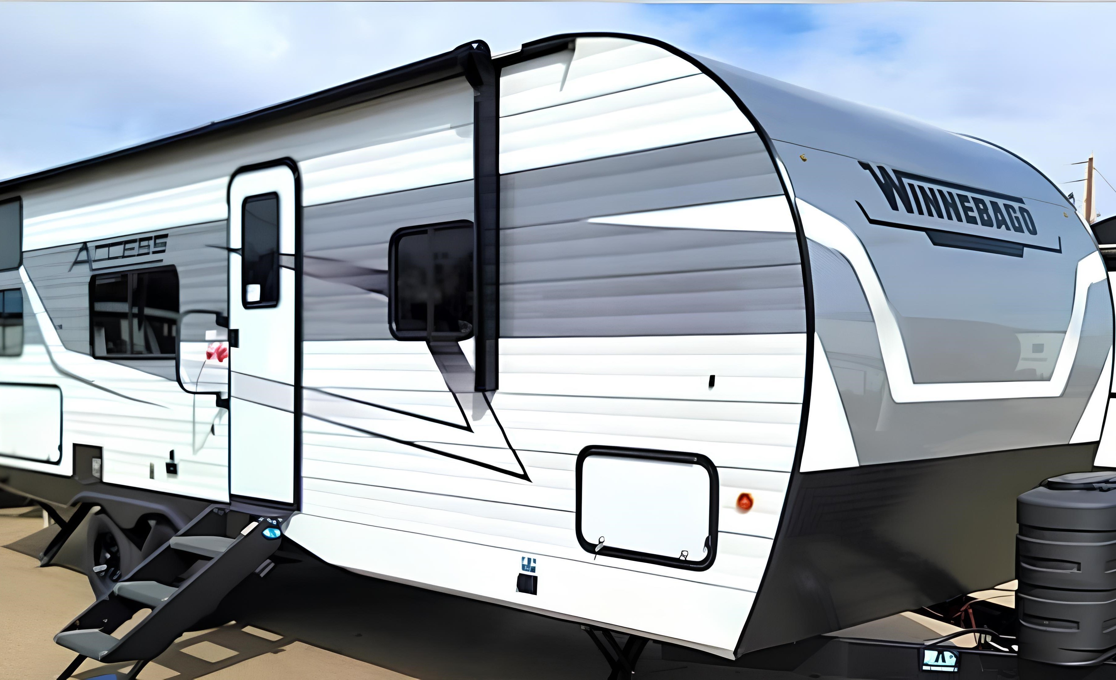 Modern Family Bunkhouse: Brand New Winnebago Access 26BH – Sleeps 8