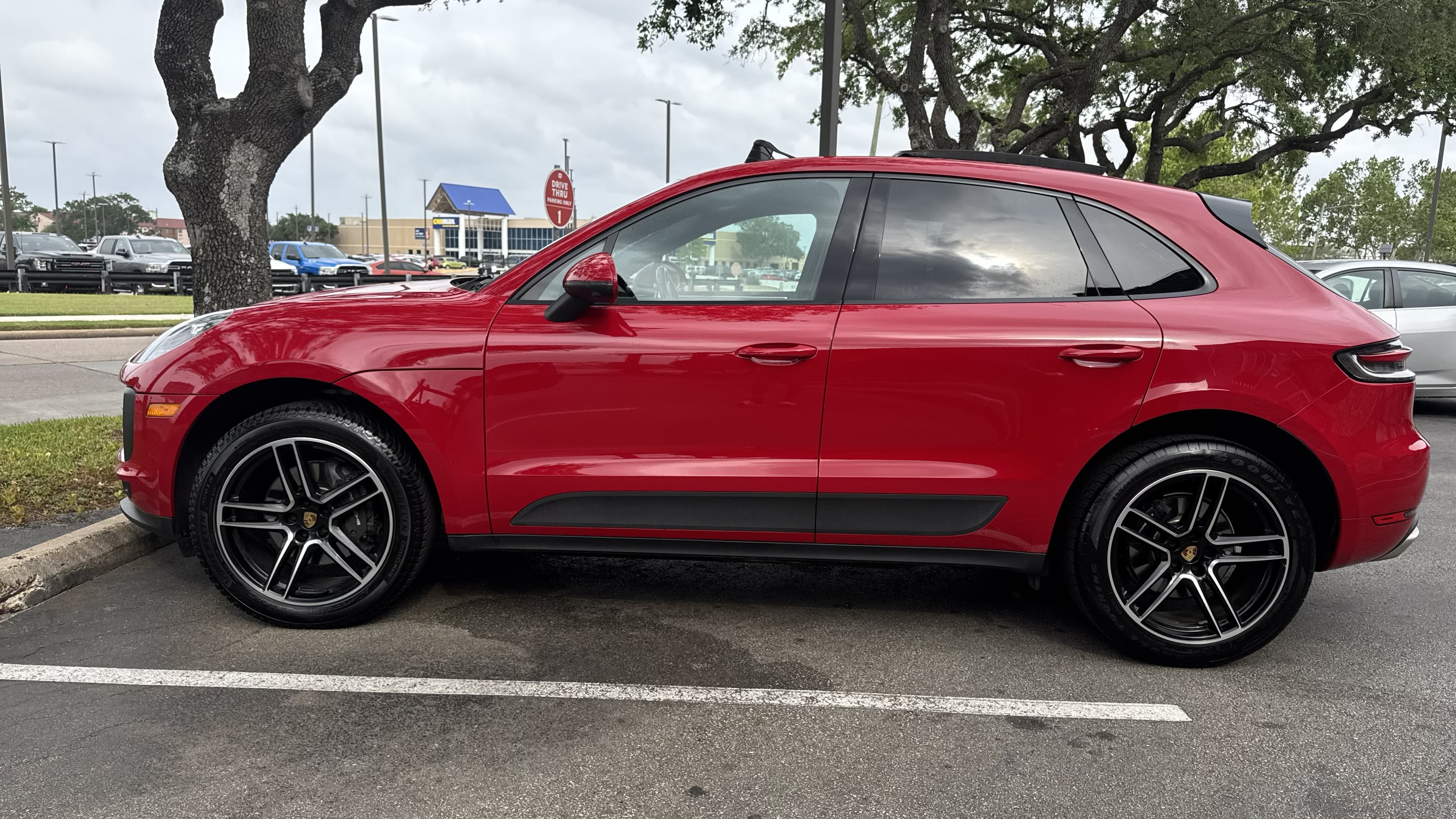 2021 Porsche Macan