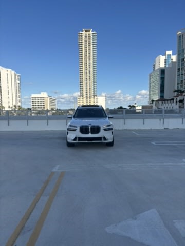 2024 BMW X7
