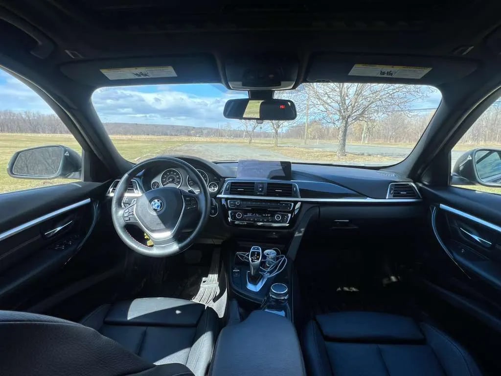 2018 BMW 330i