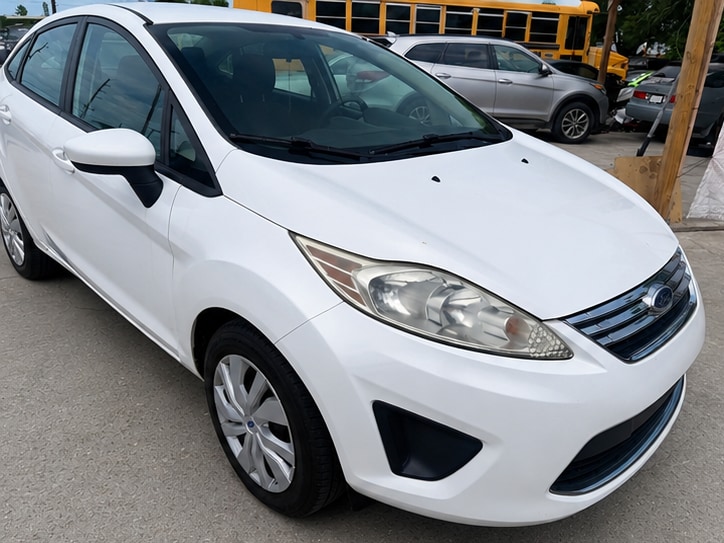 2012 FORD* FIESTA