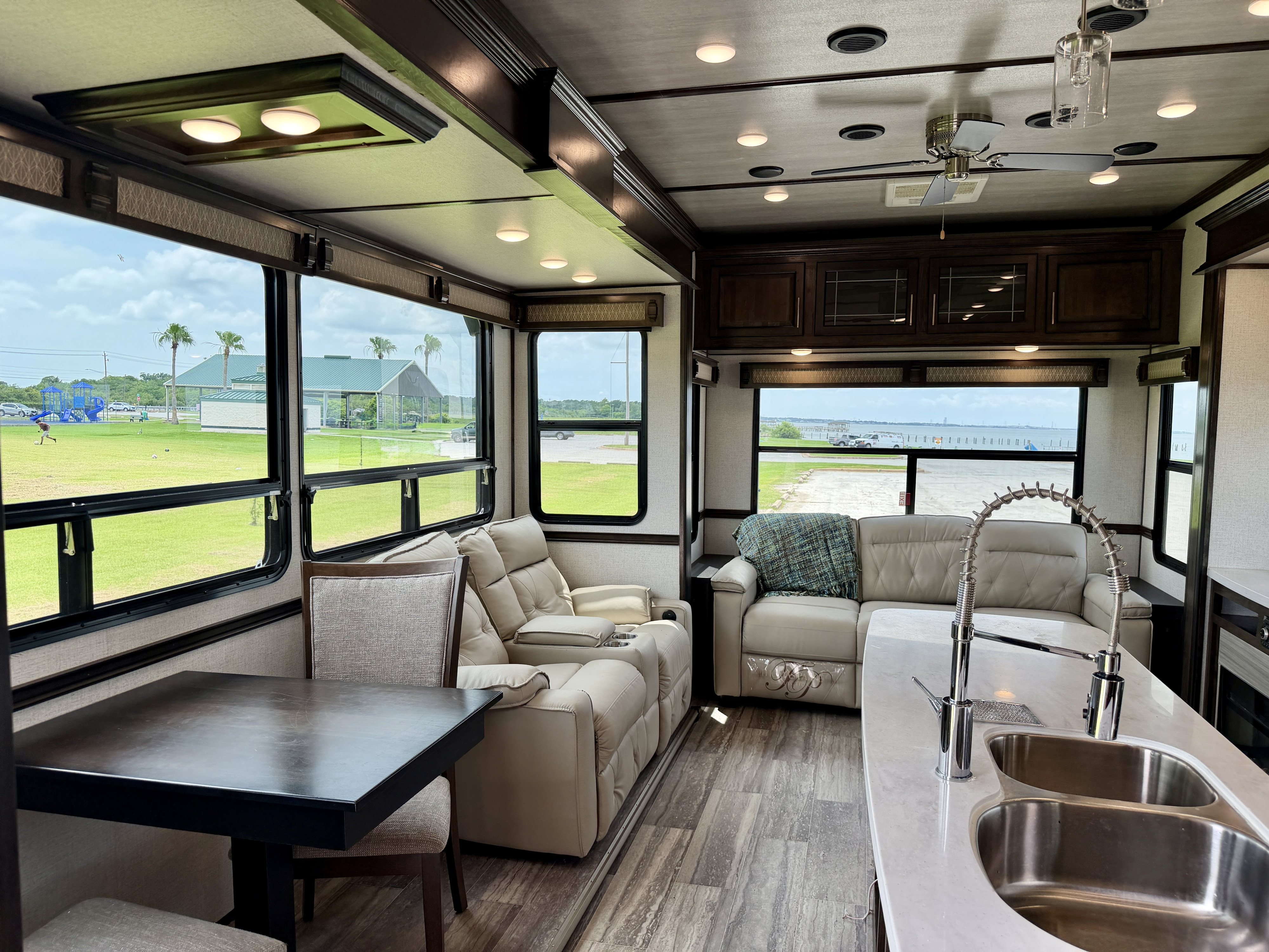2021 Dutchmen Yukon - Luxury. Comfort. Freedom.