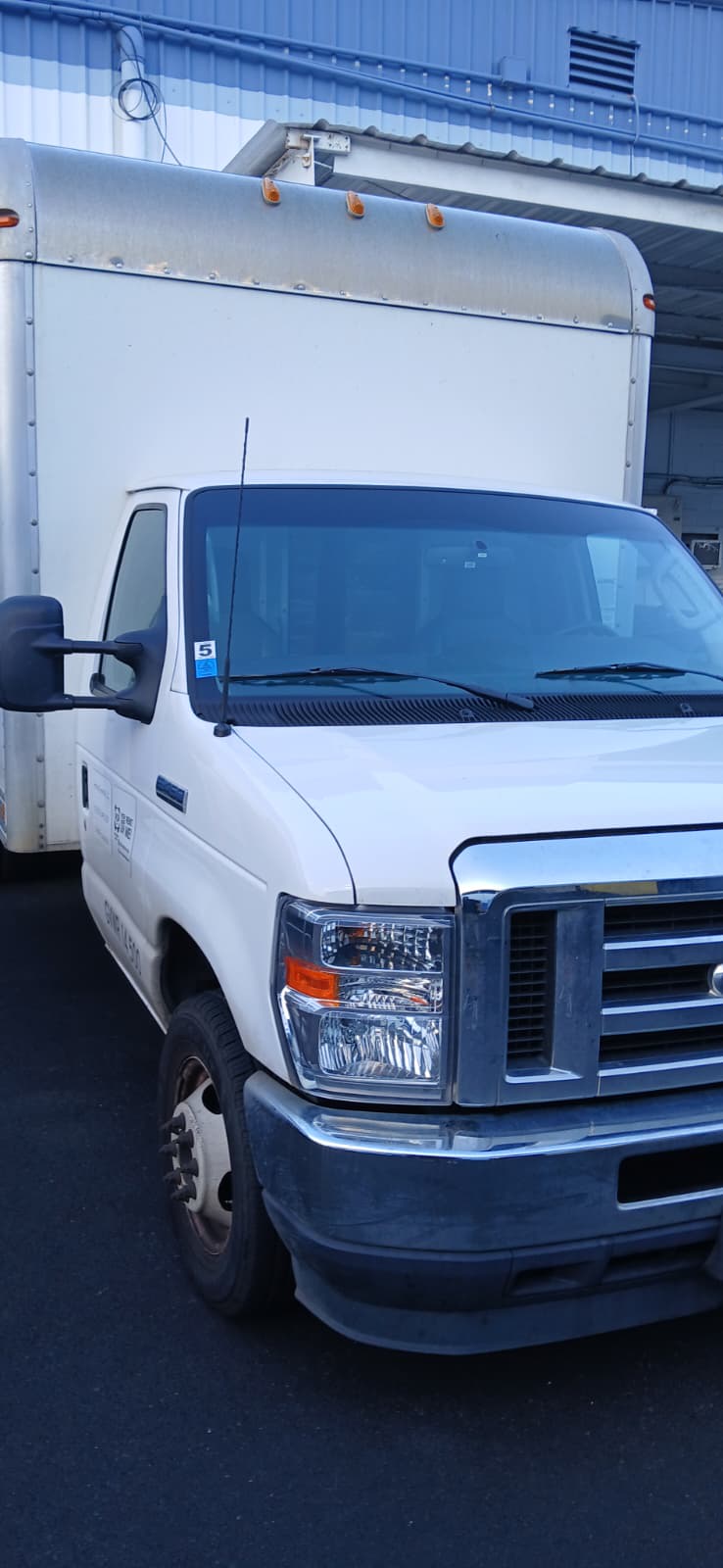2022 Ford 450 16ft Box Truck