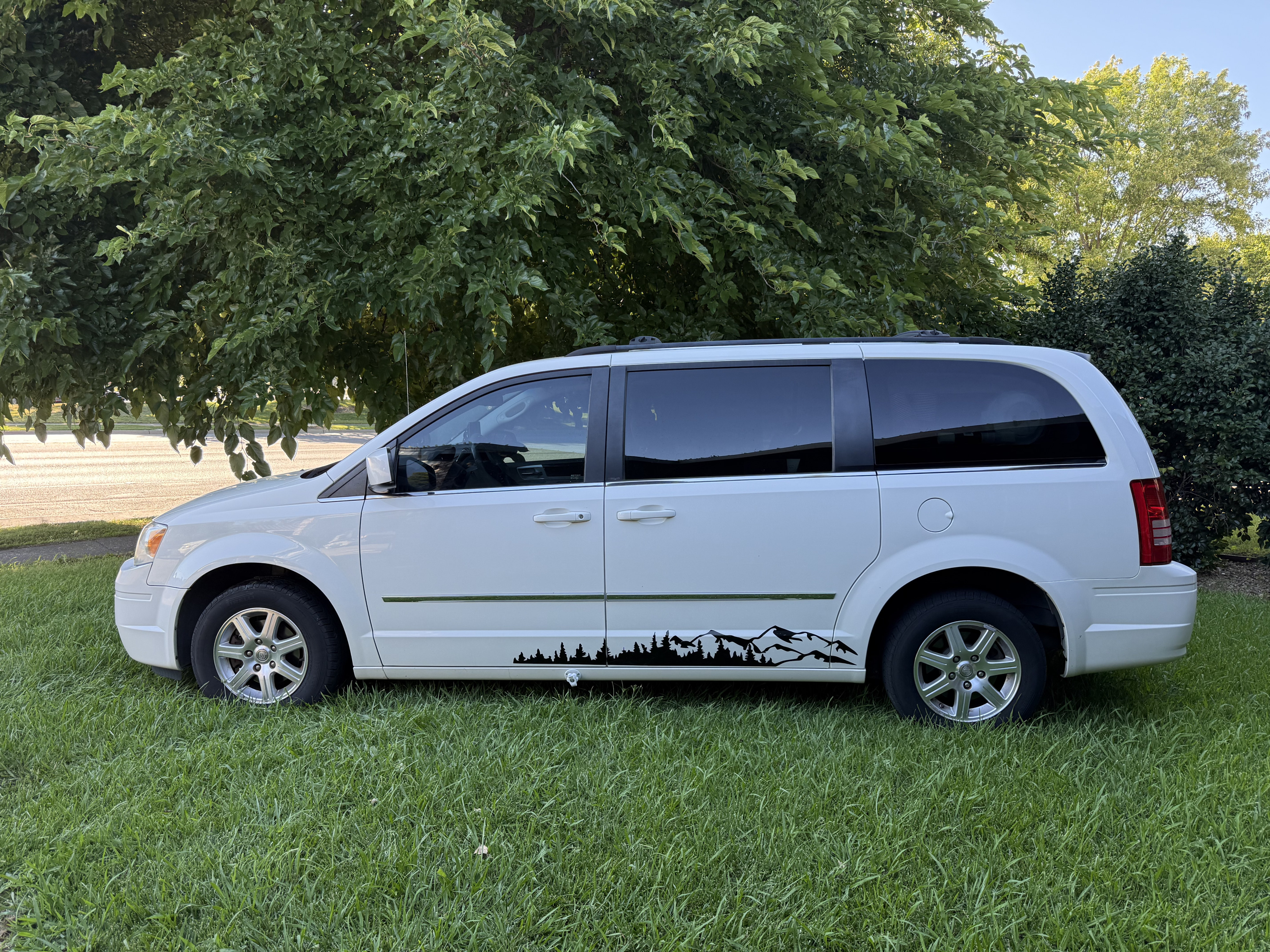 Tiny RV Mini Camper Van – Chrysler Town & Country