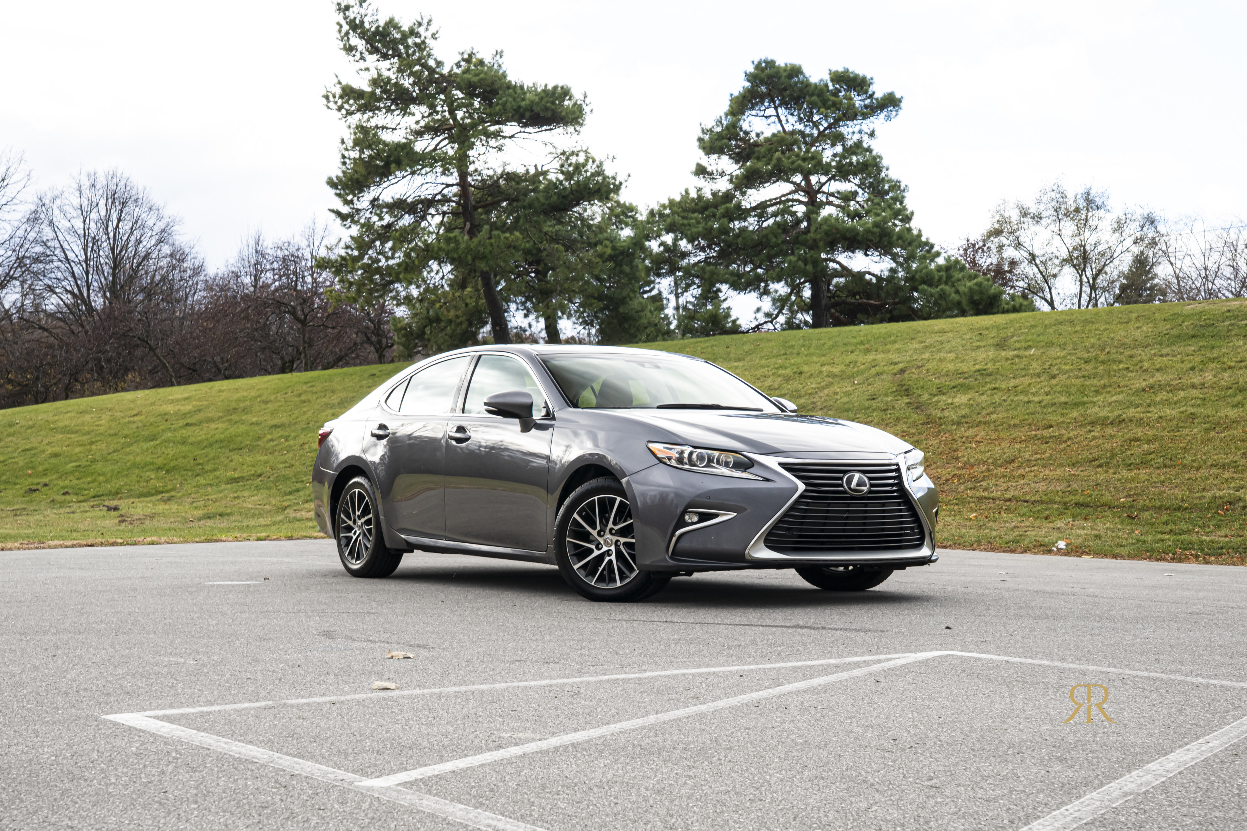 2016 Lexus ES