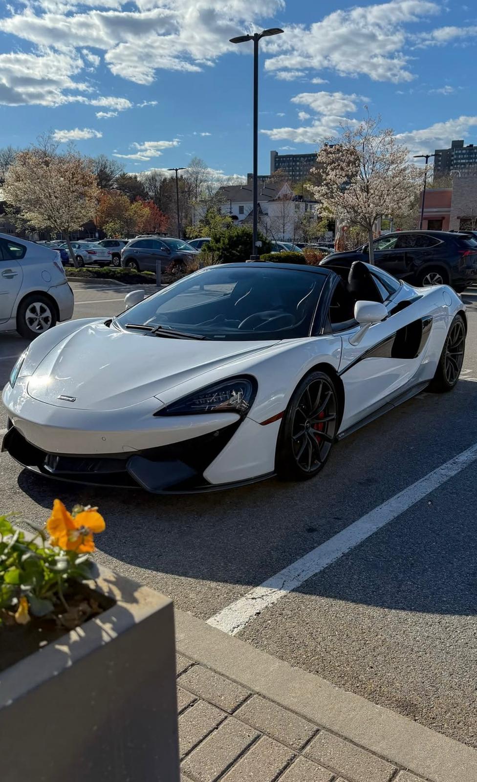 2019 MCLAREN 570S