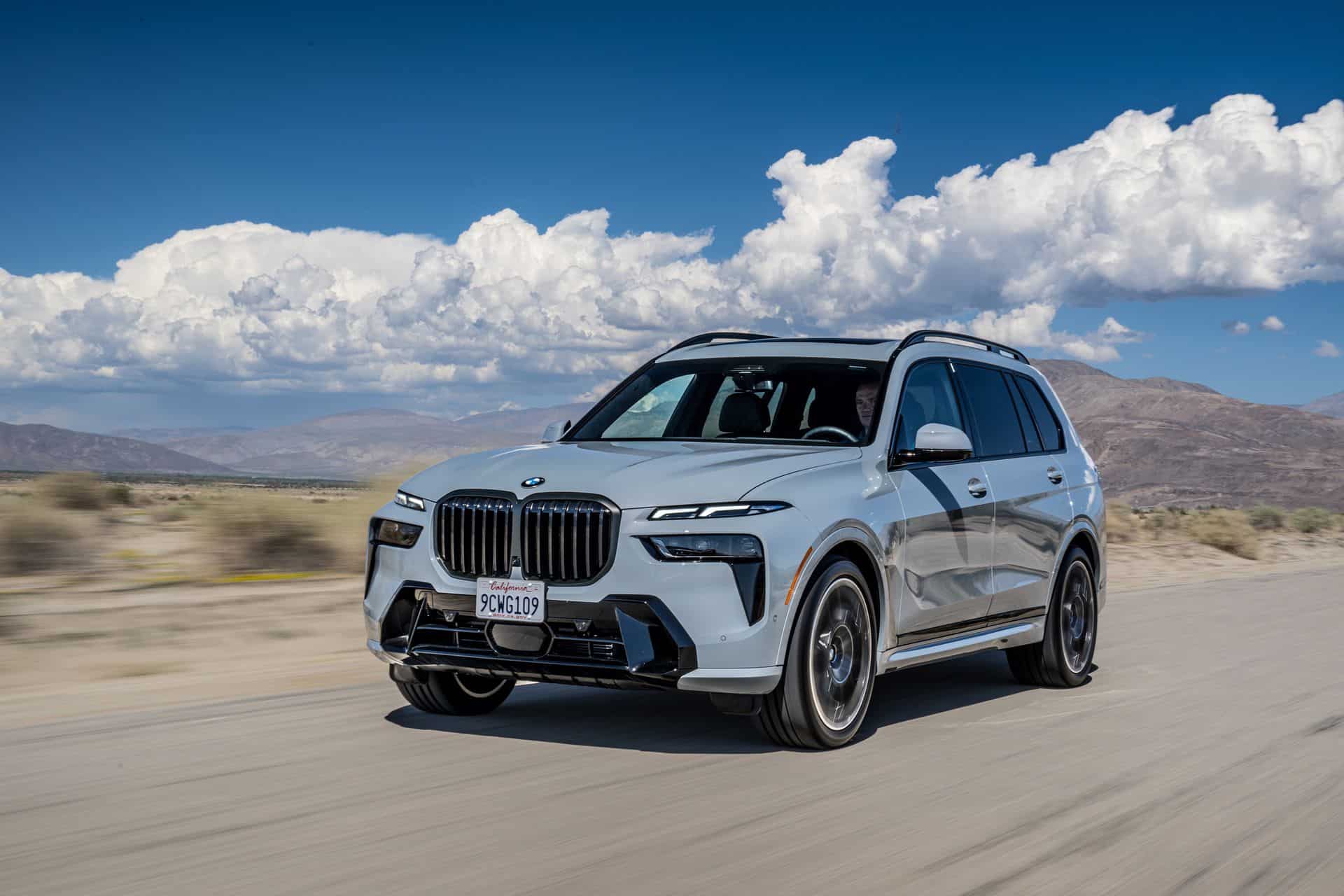 2023 BMW X7