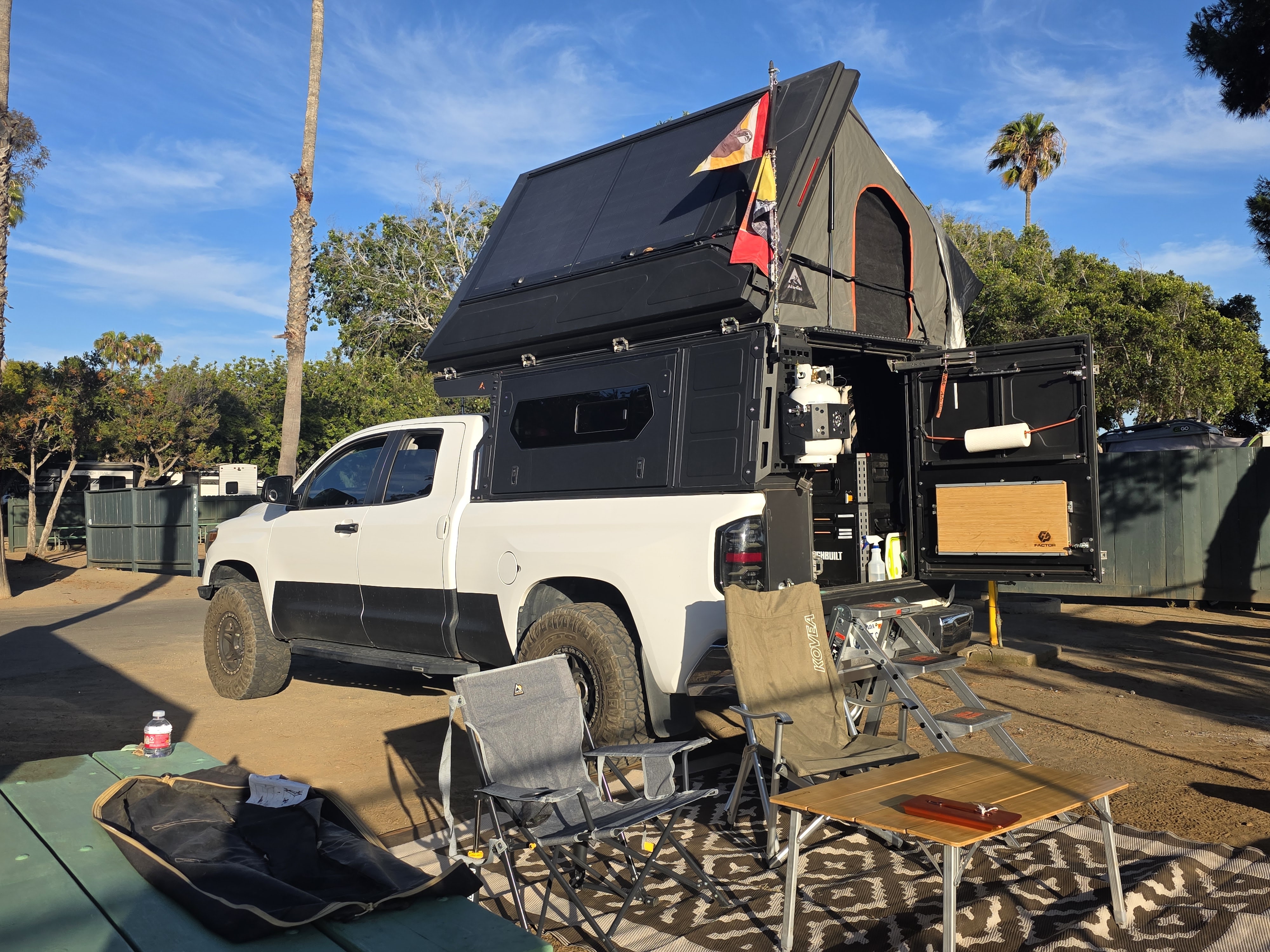 Toyota Tundra 4x4 *Sleeps up to 5 * Starlink available