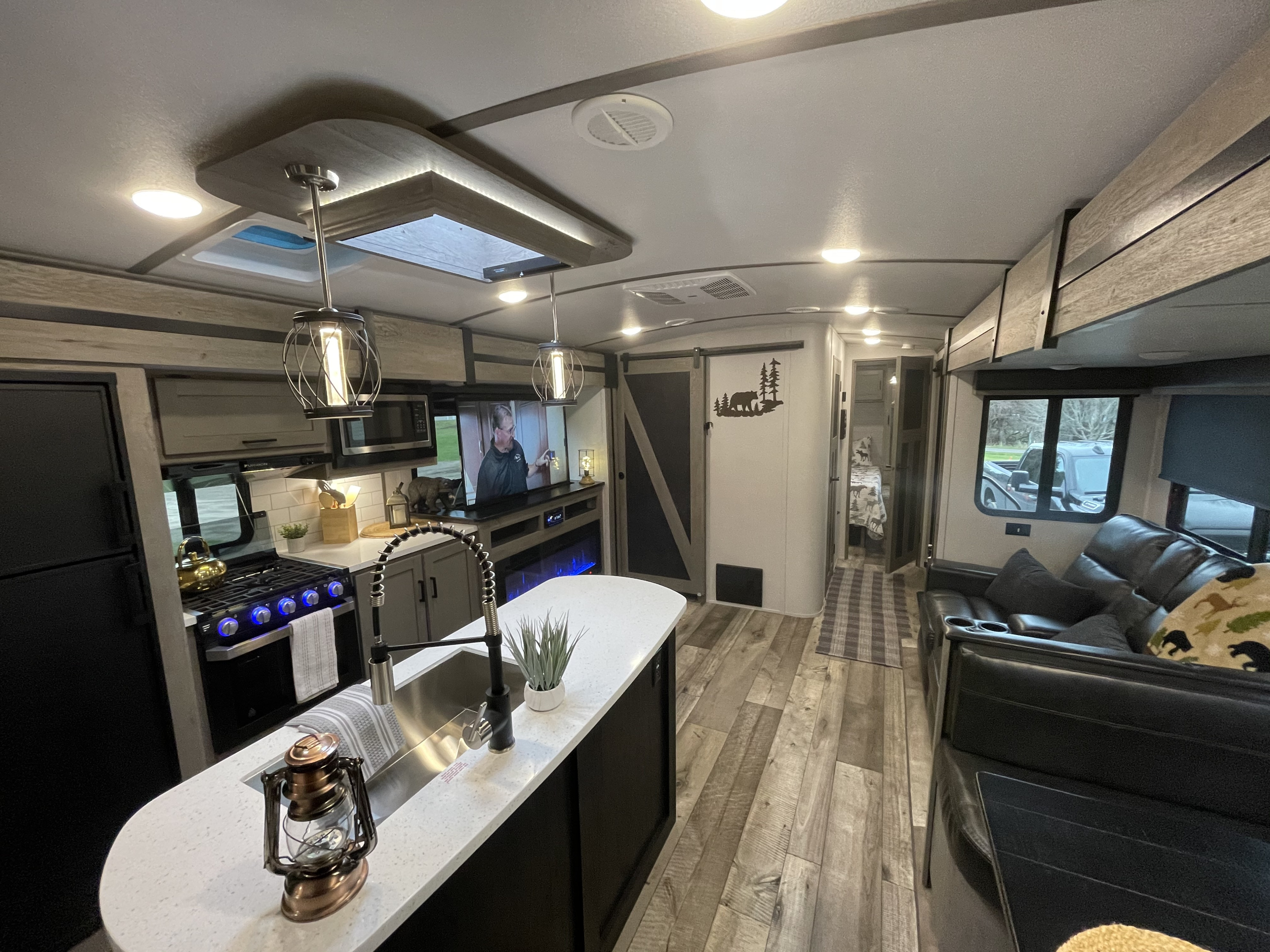 Luxury Family Bunkhouse Camper | Sleeps 8 | Delivery Available