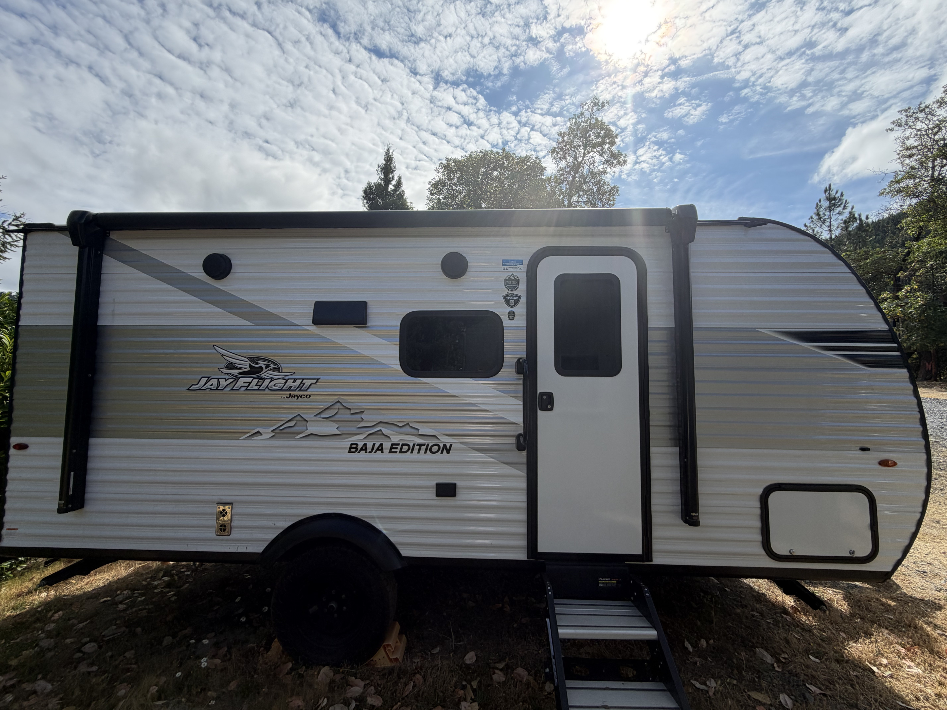 Cozy 2025 Jayco Jay flight- Family-Friendly Adventure Trailer!