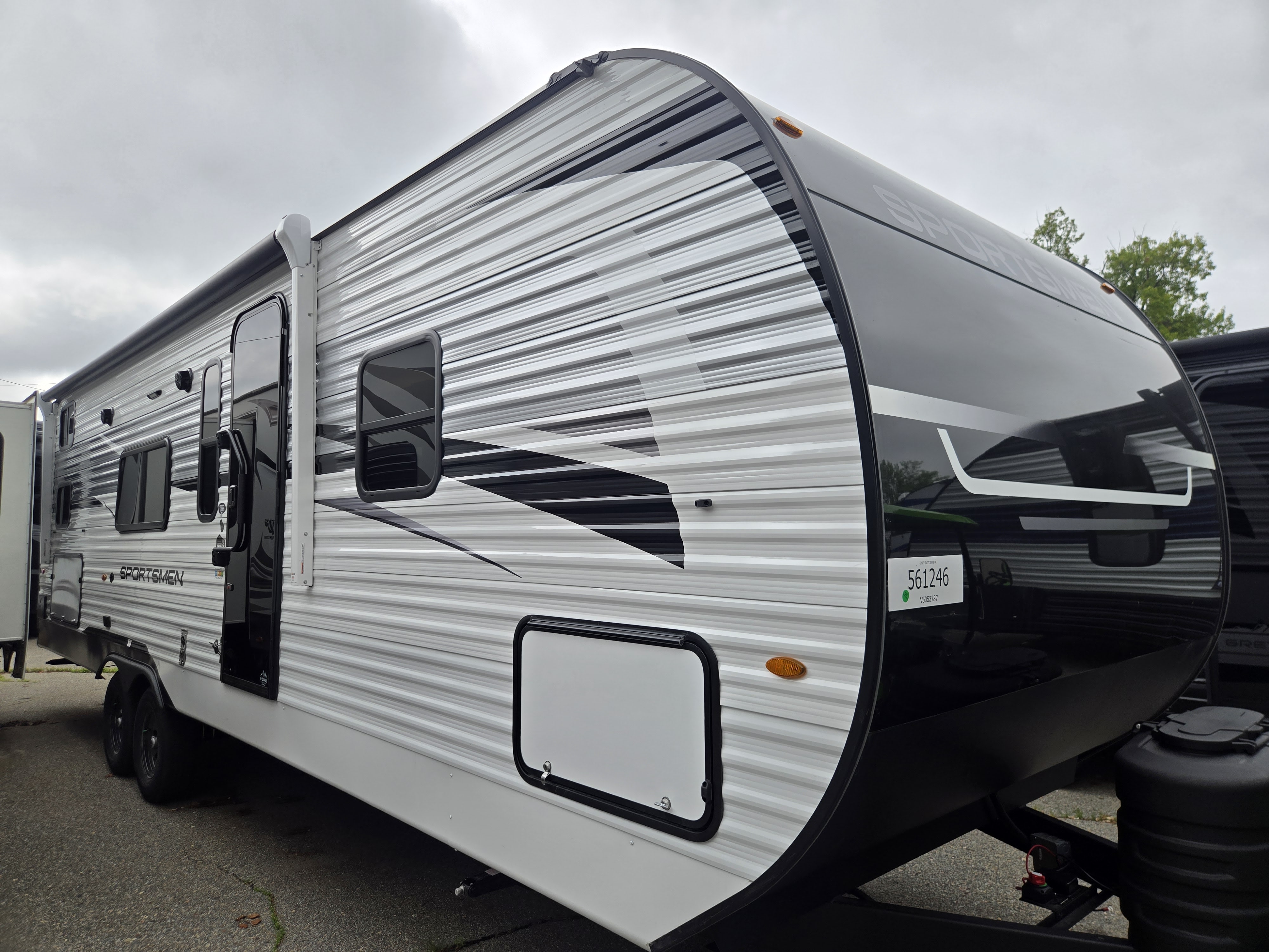 2027 Sportsmen Bunks and Slideout