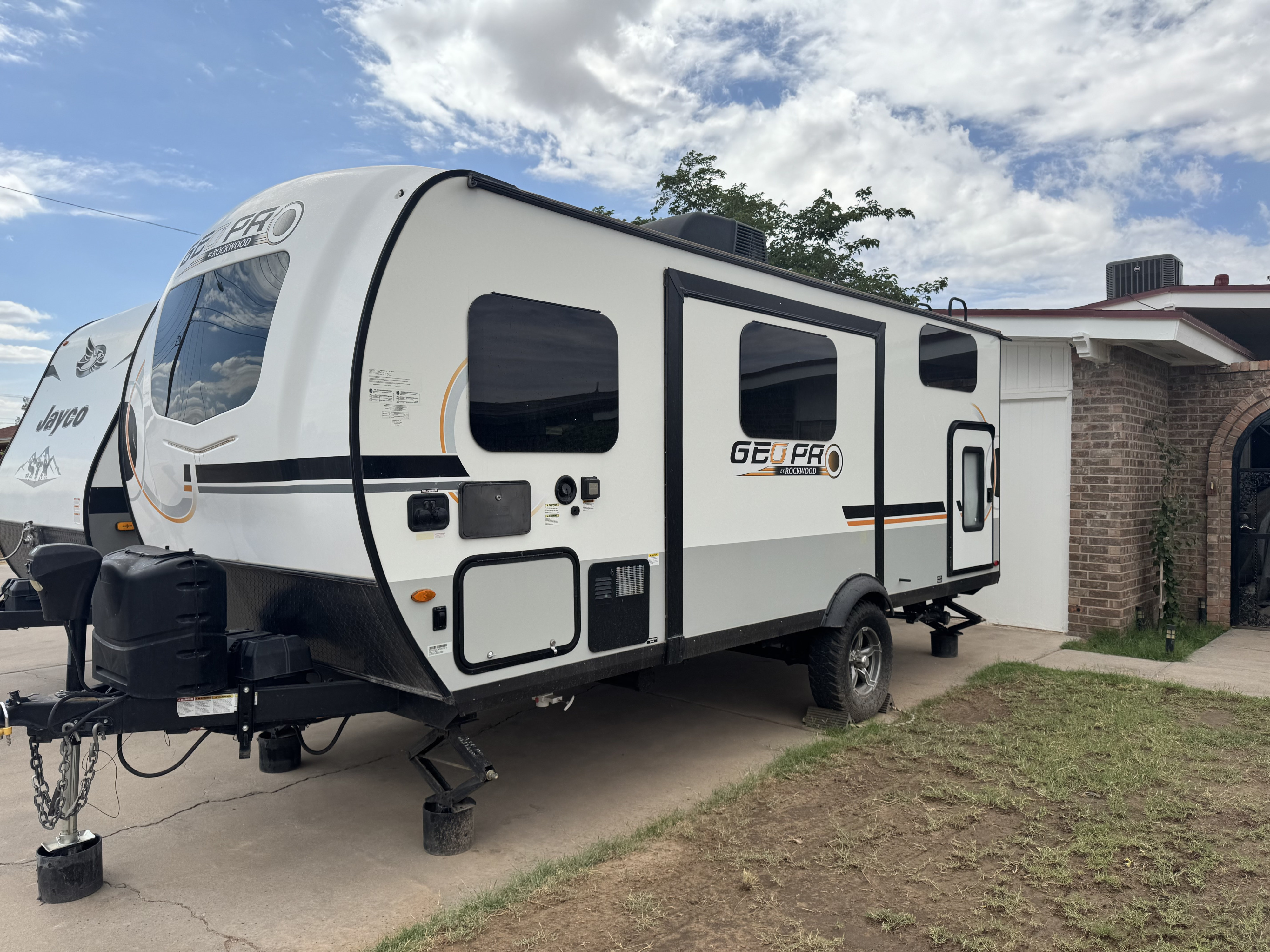 2022 Rockwood Geo Pro Family and Pet Friendly…
