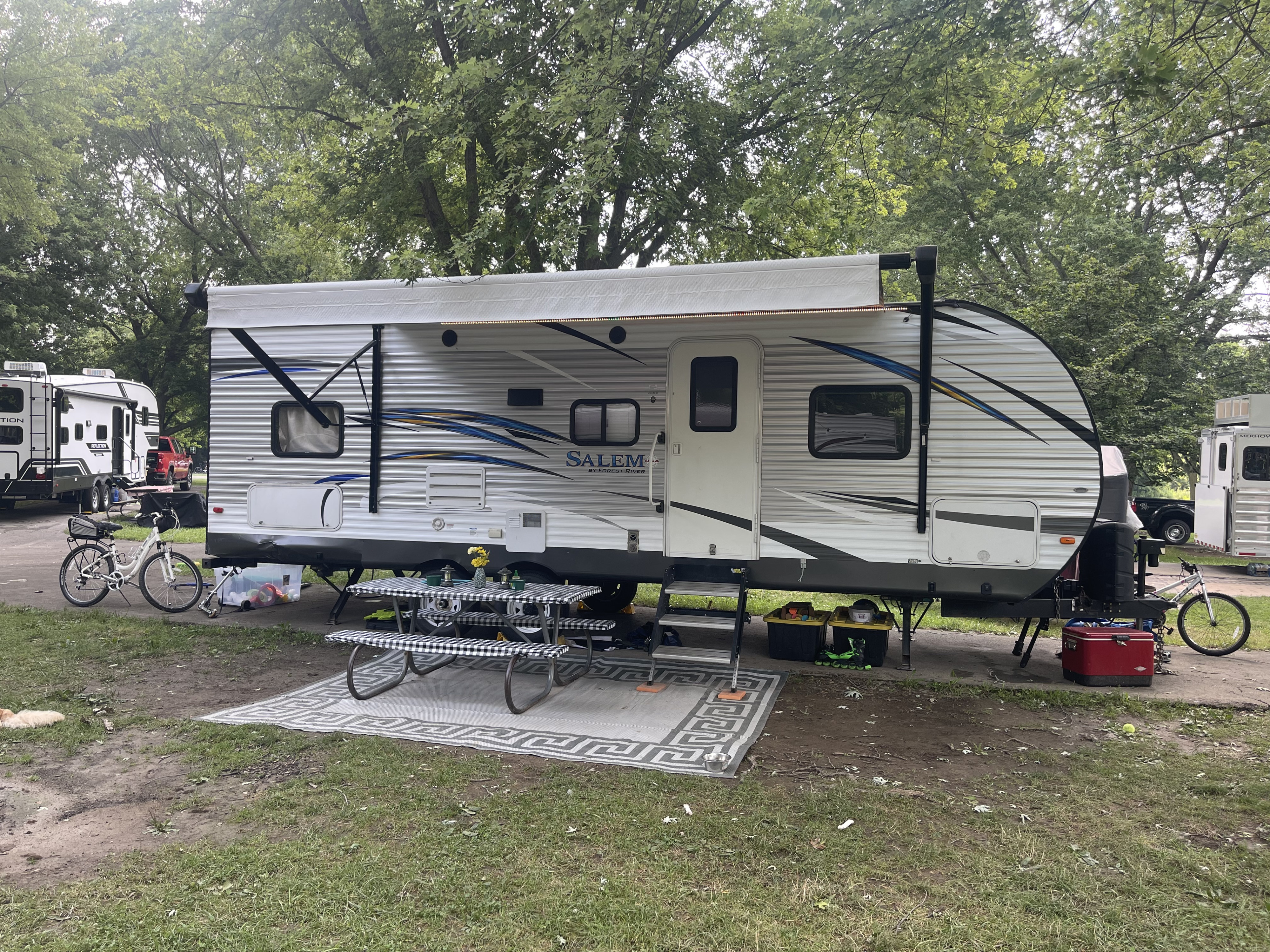 Kozy Kid Bunkhouse - 29ft / sleeps 9