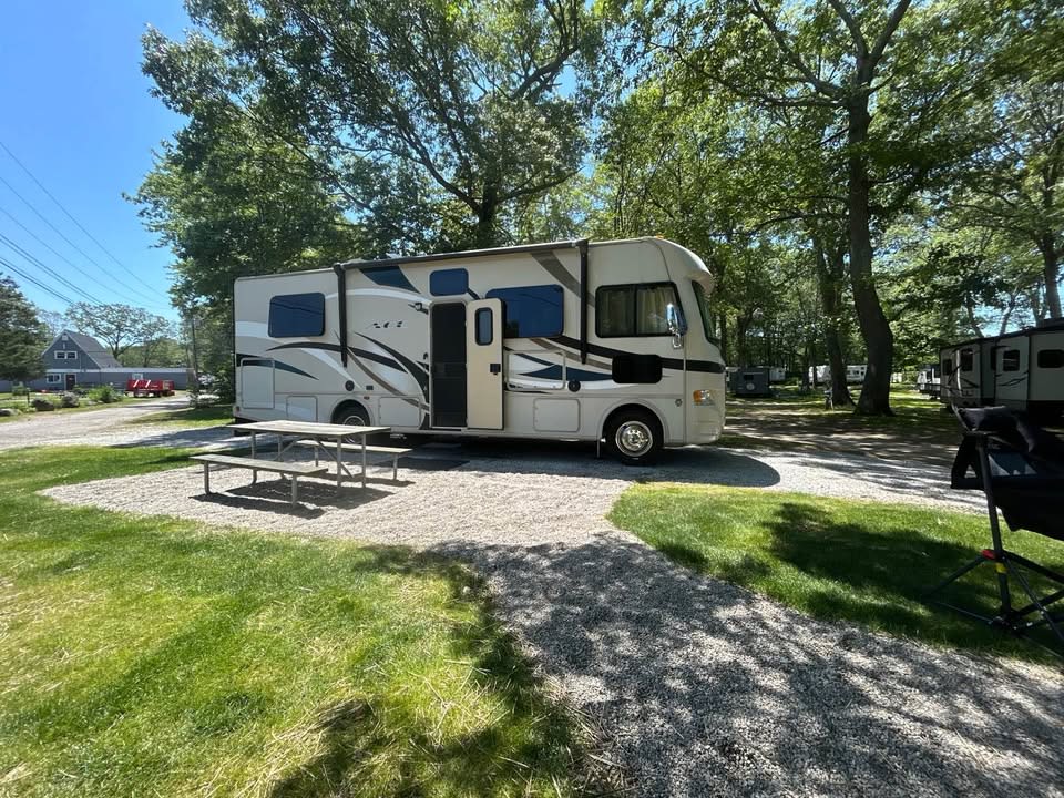 Meet Gina! Adventure-Ready 2015 Thor ACE | Sleeps 6 | Family-Friendly