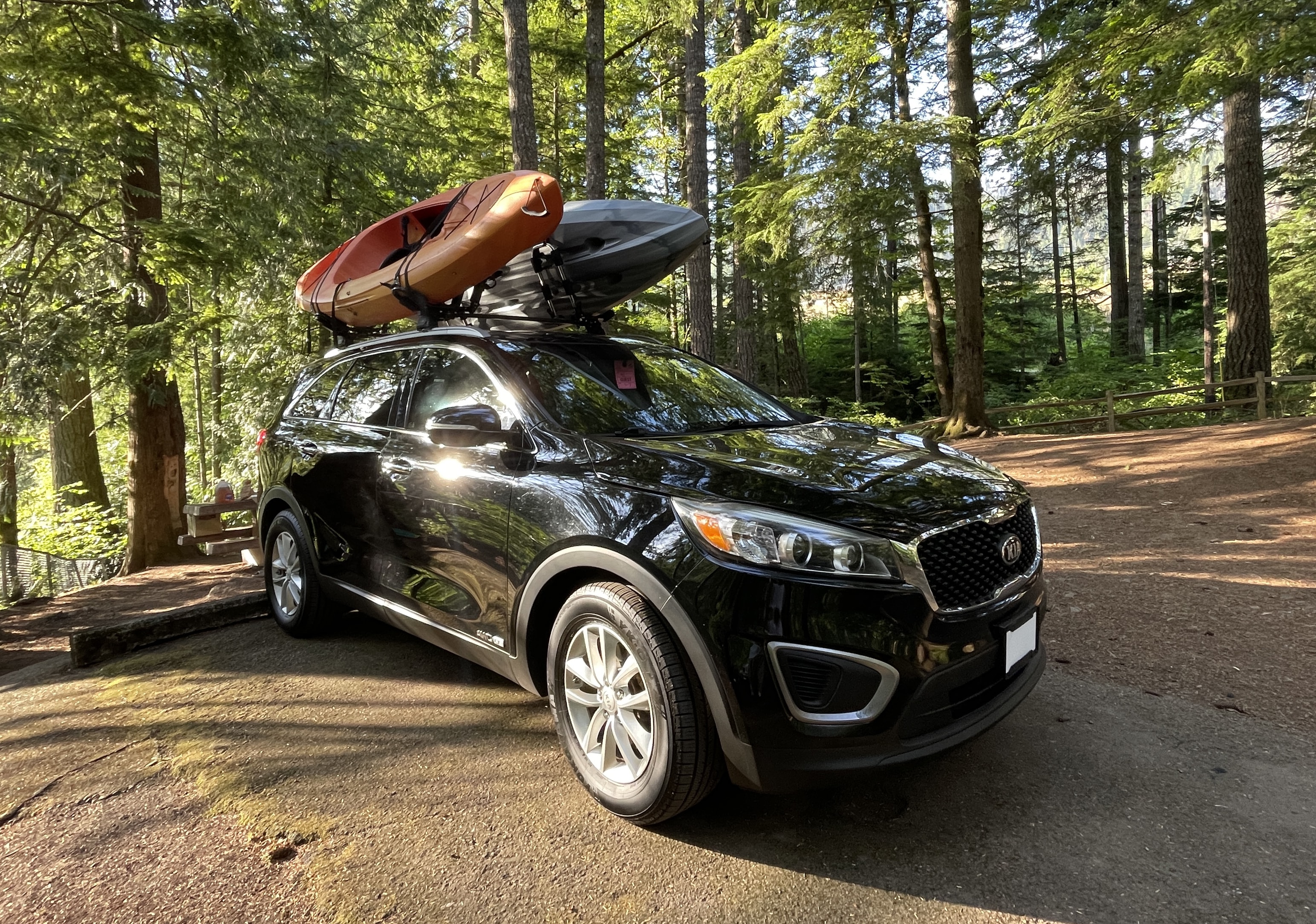 Kia Sorento AWD – Trailhead & River Runner PNW Minimalist