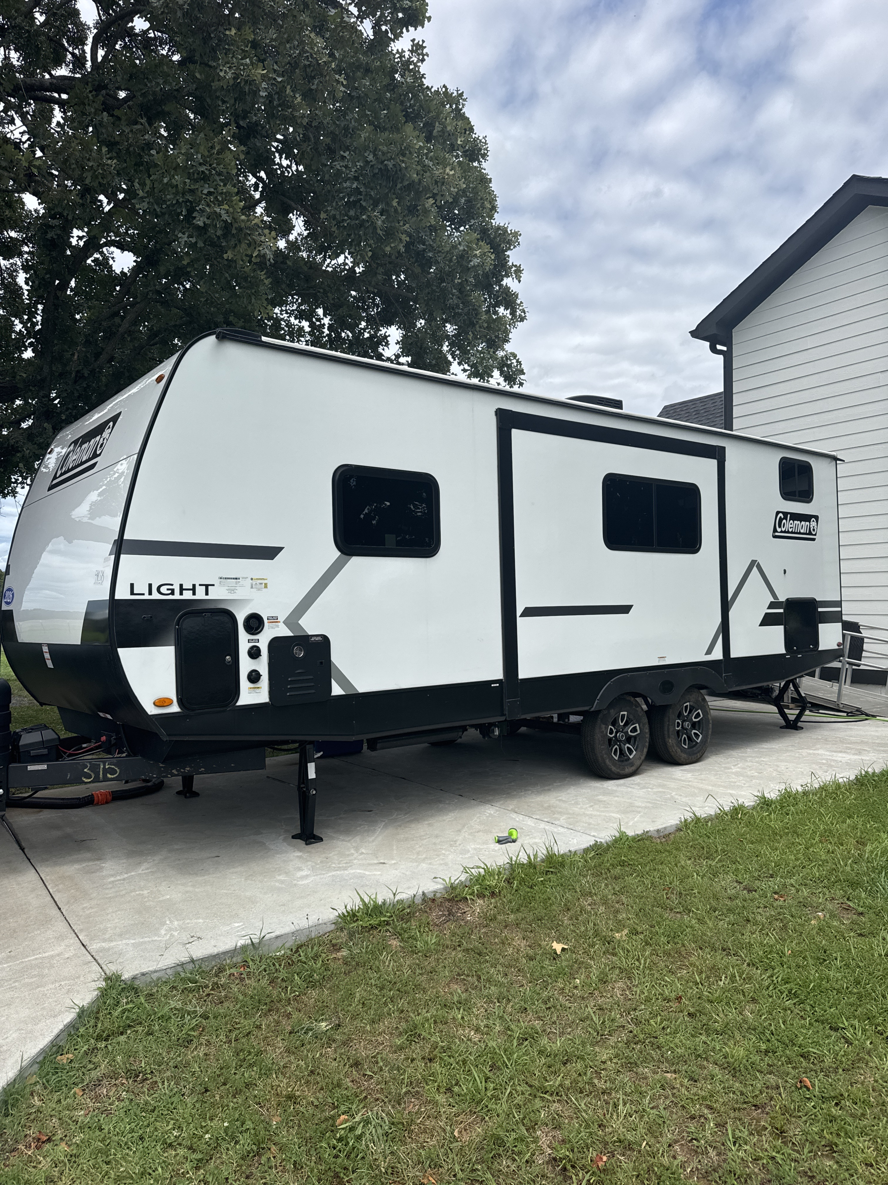 Coleman Light 26ft