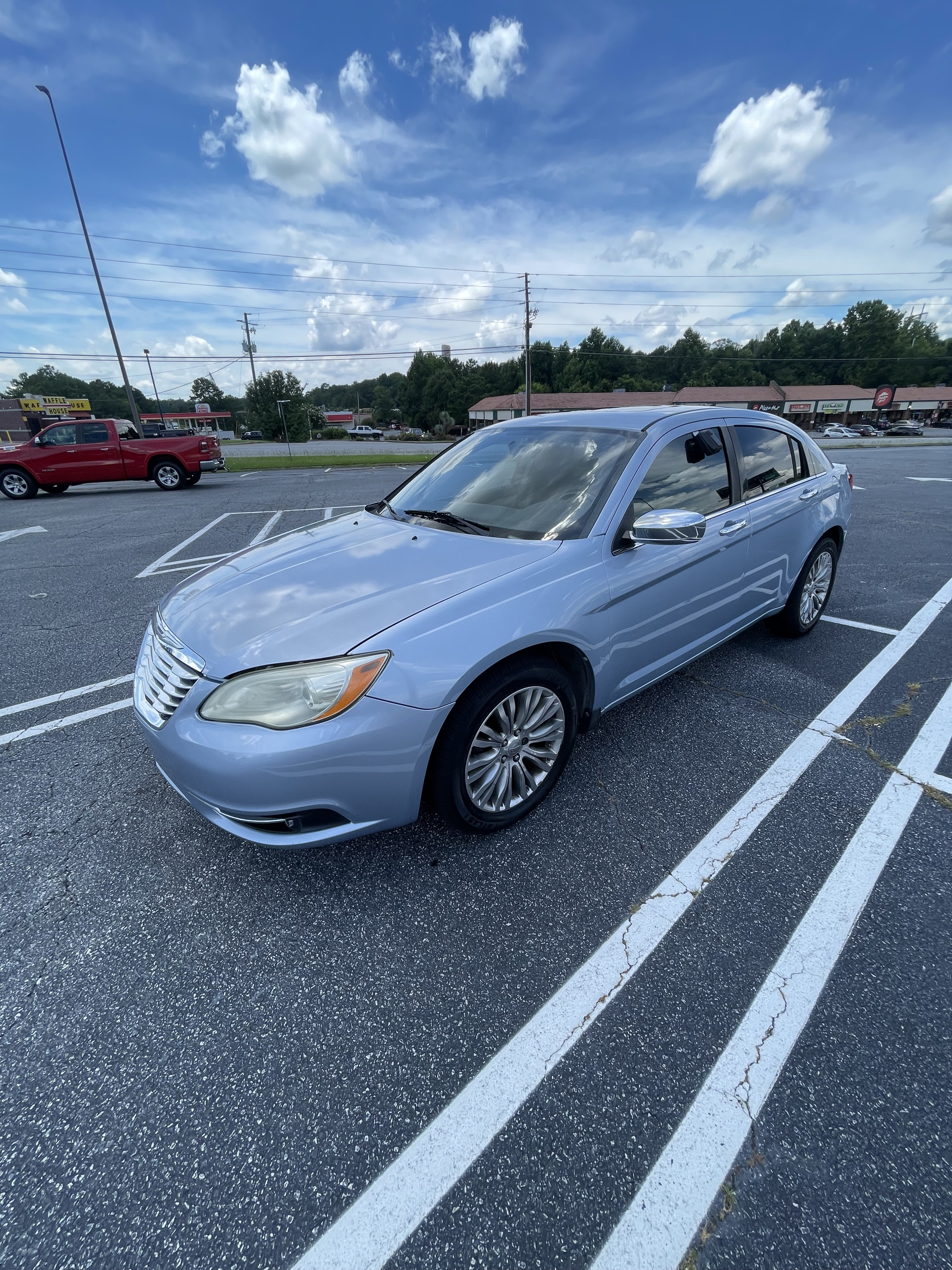 2013 Chrysler 200