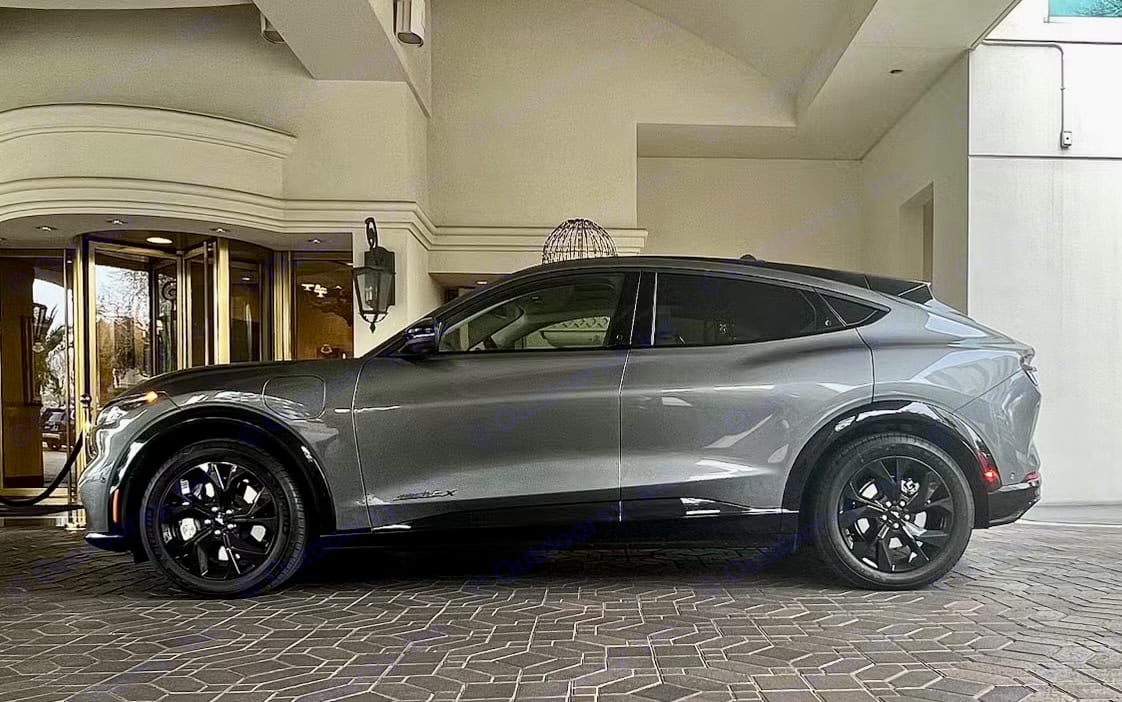 2023 Ford Mustang Mach-E
