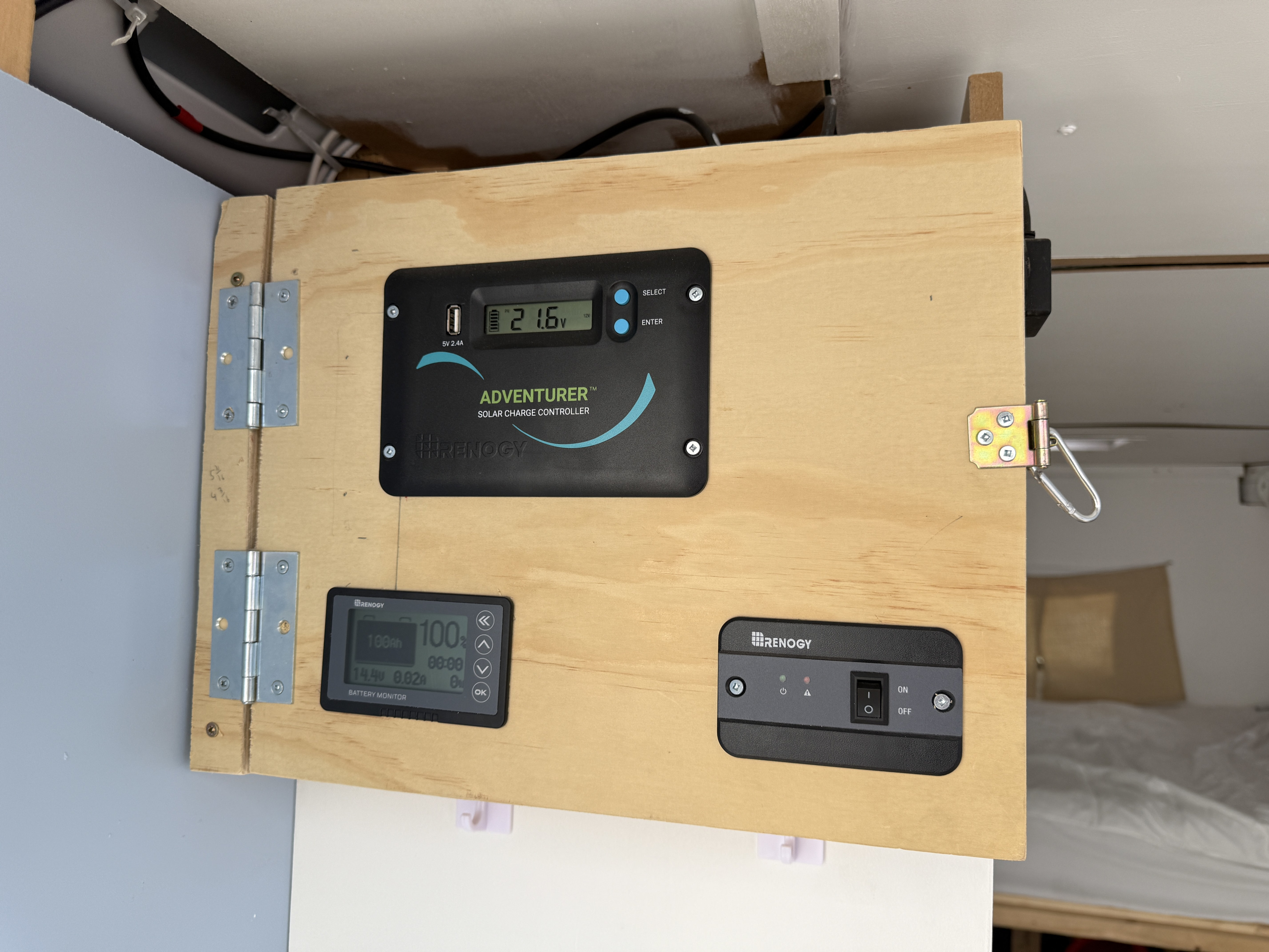 RV rental solar power system: Renogy Adventurer solar charge controller (21.6V), battery monitor, and ON/OFF power panel.. Dodge Ram 3500 pro master 2014