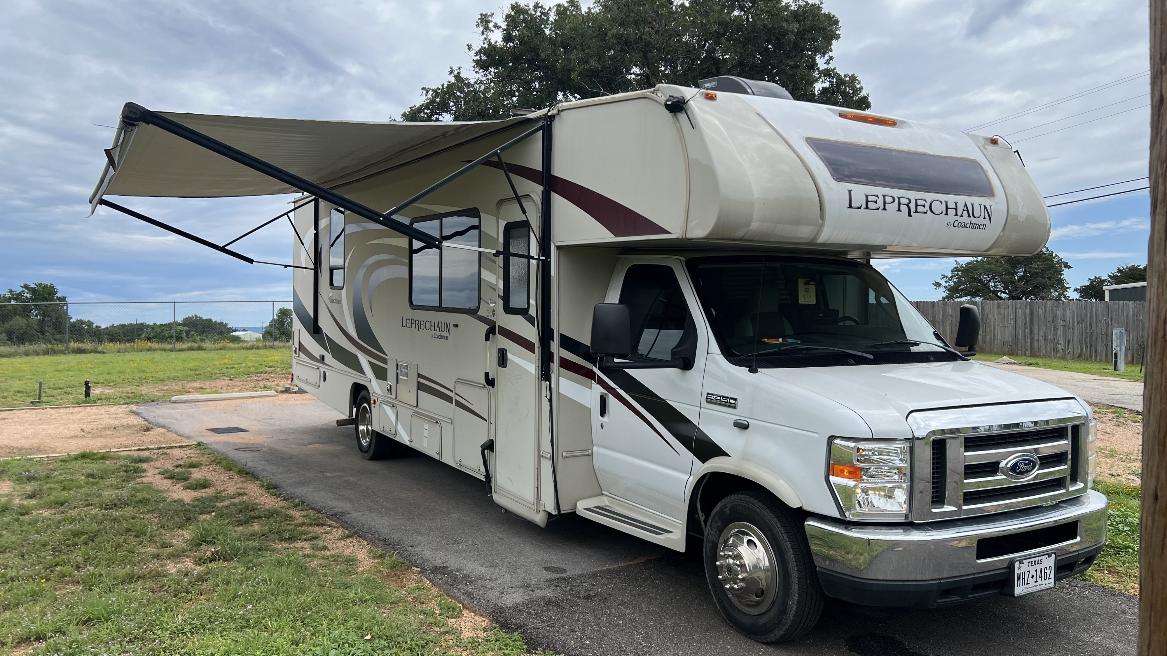 Coachmen Leprechaun