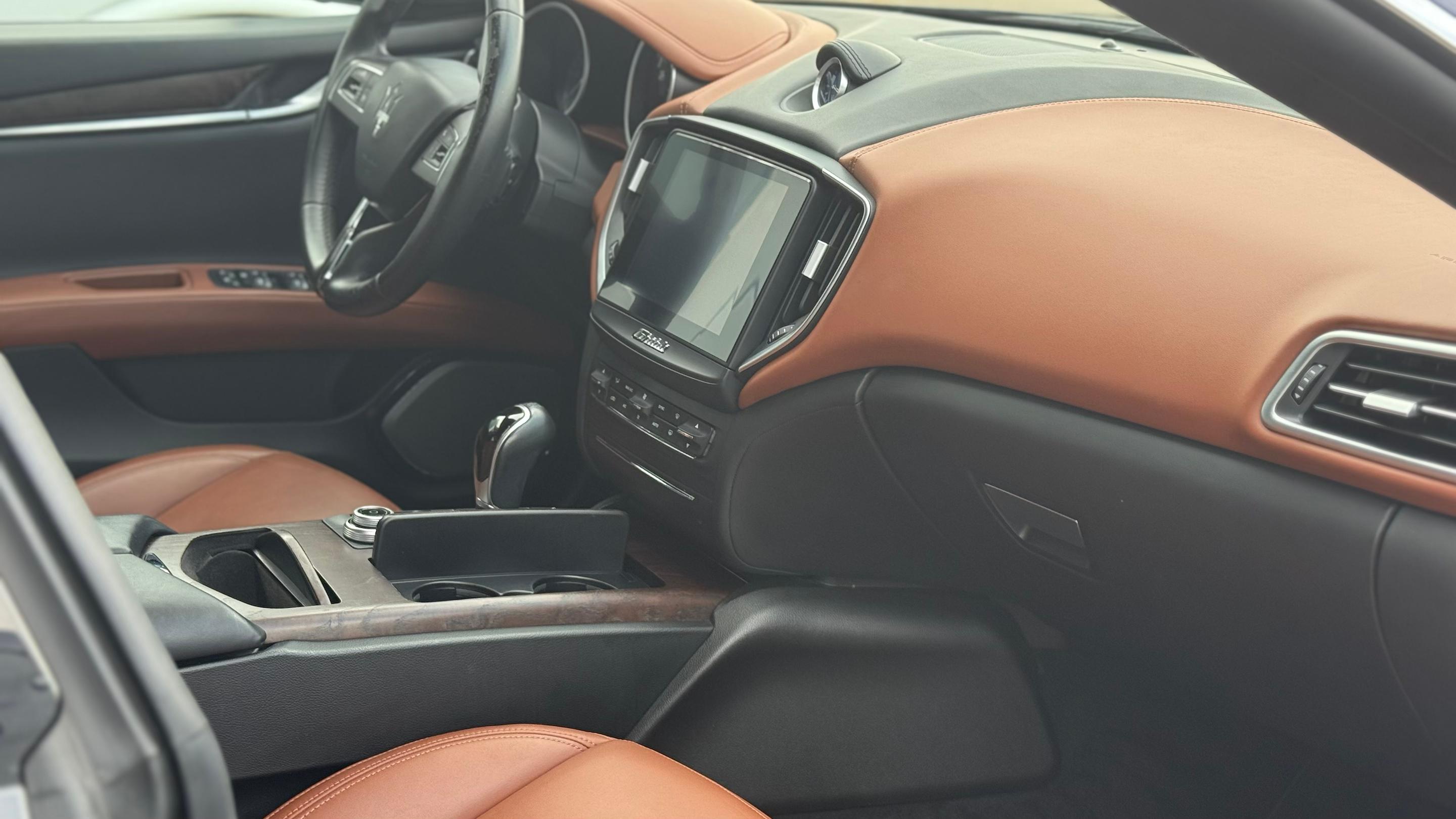 2017 Maserati Ghibli
